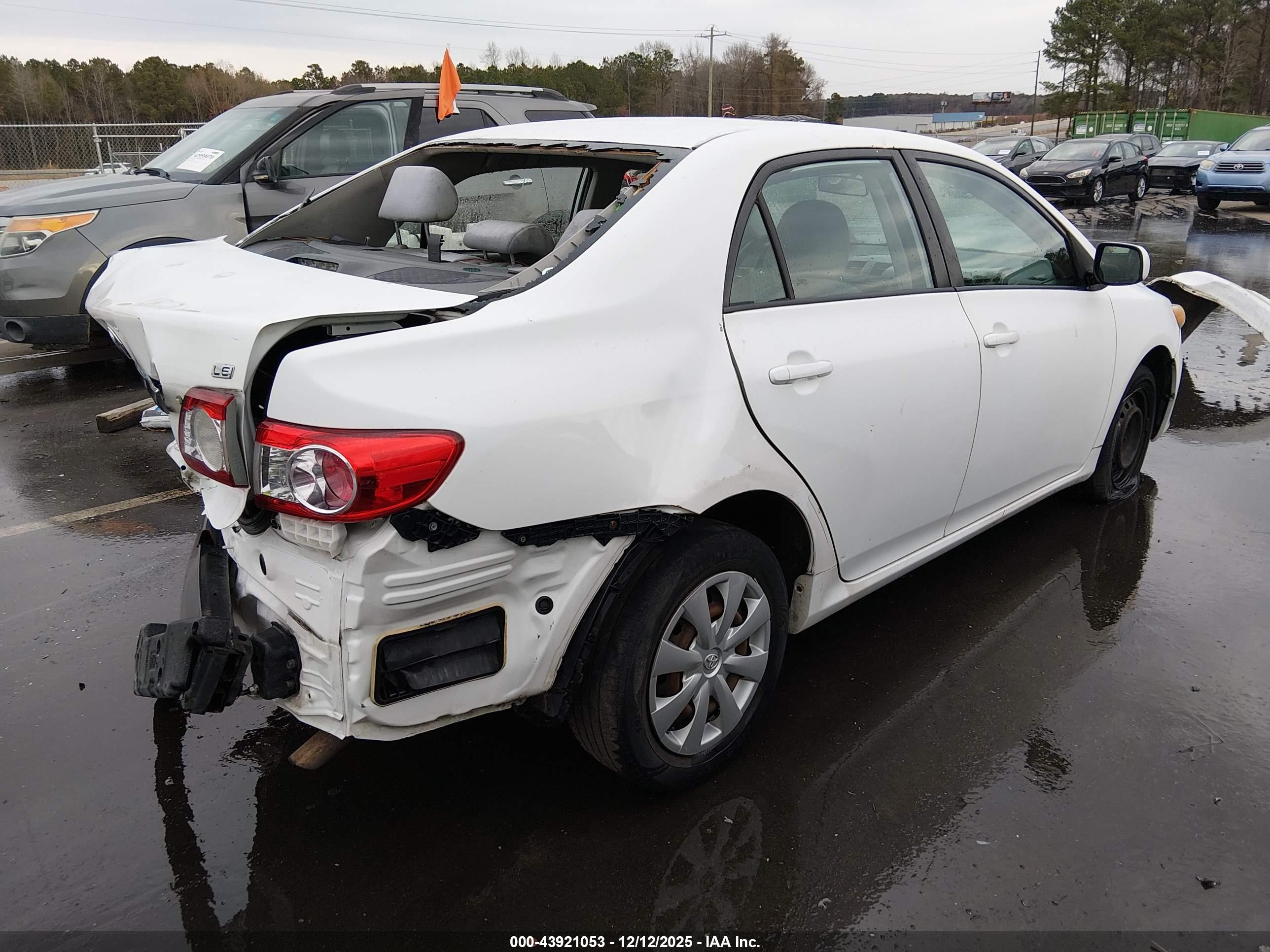 TOYOTA COROLLA image 4