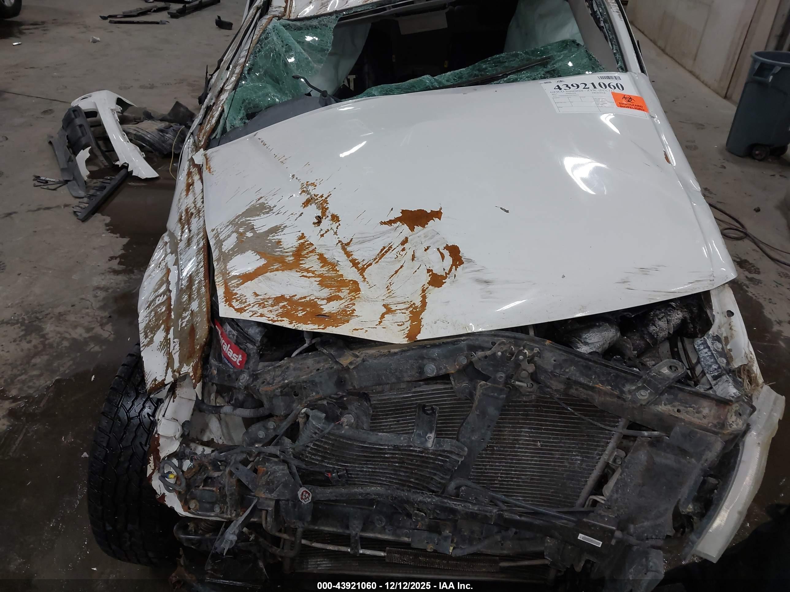 NISSAN FRONTIER image 10
