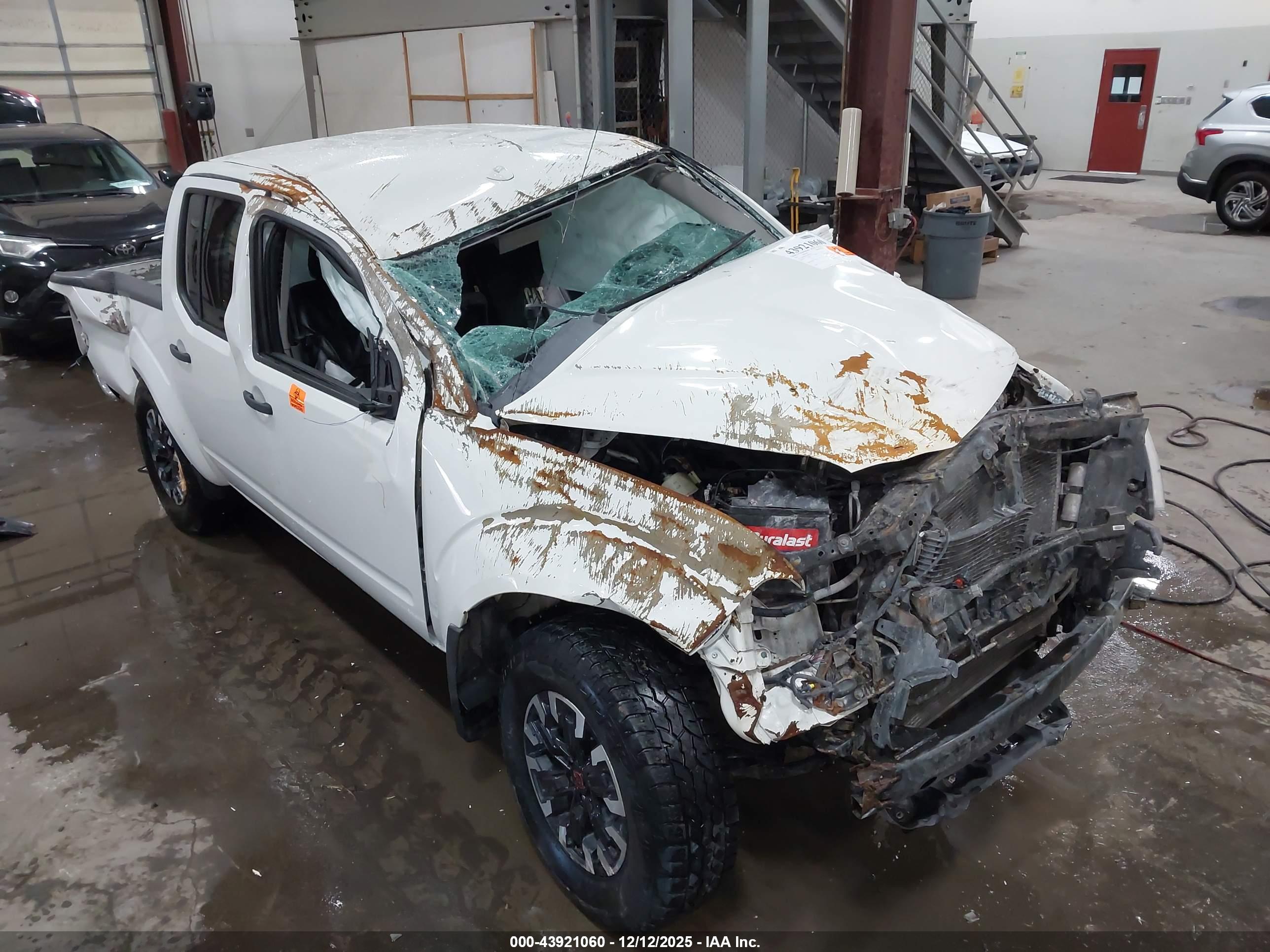 NISSAN FRONTIER image 6