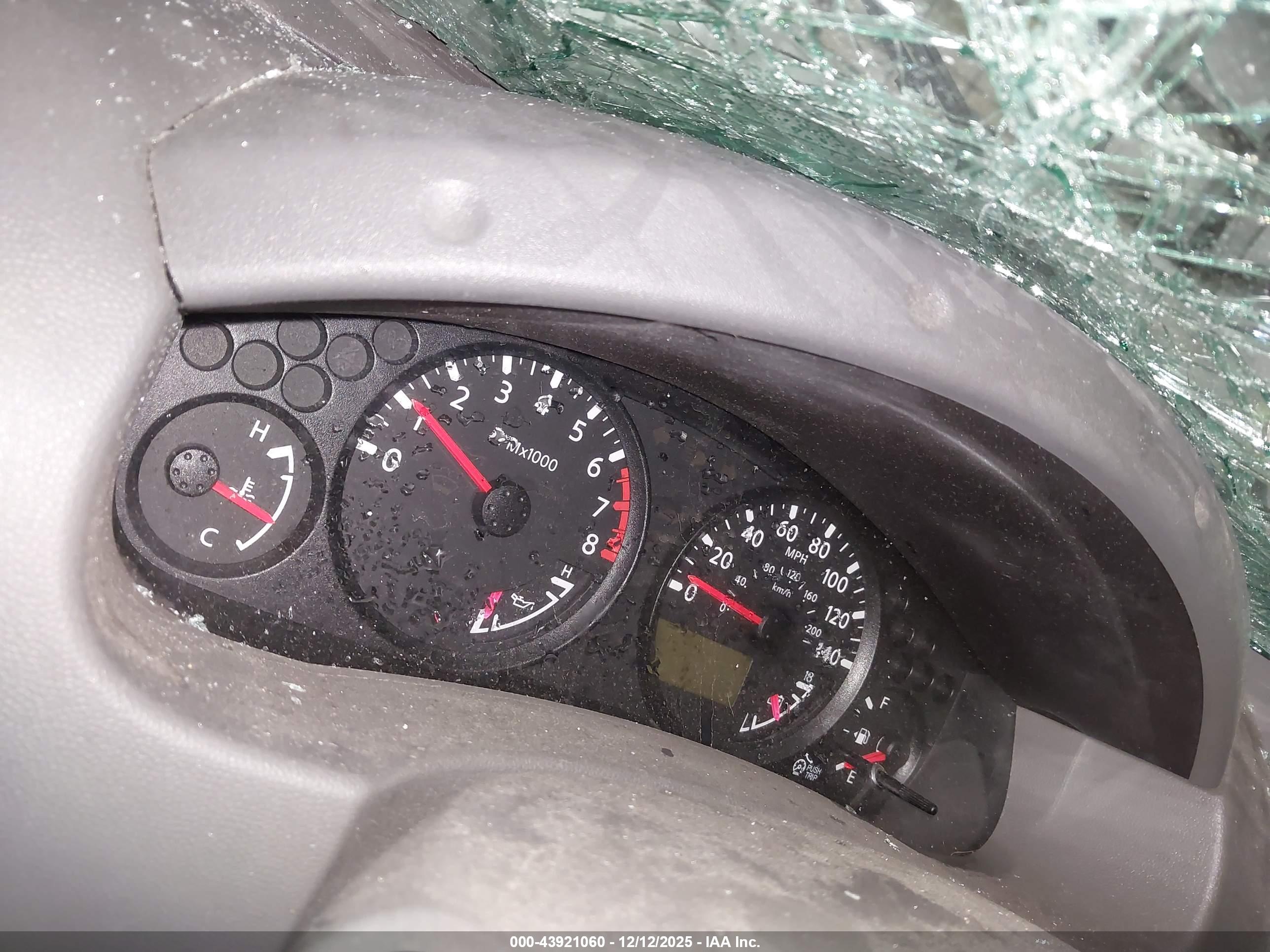 NISSAN FRONTIER image 7