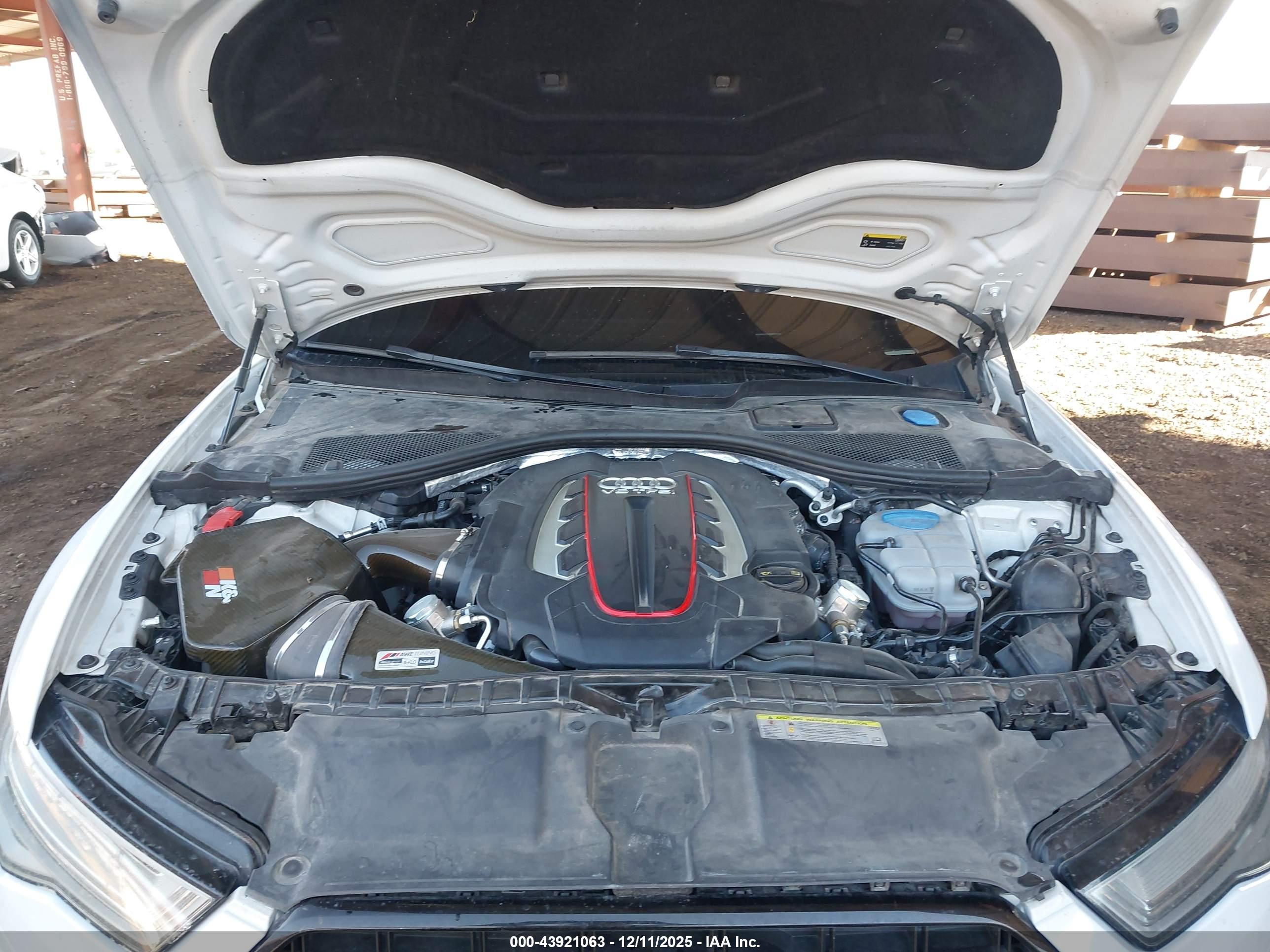 AUDI S6 image 10