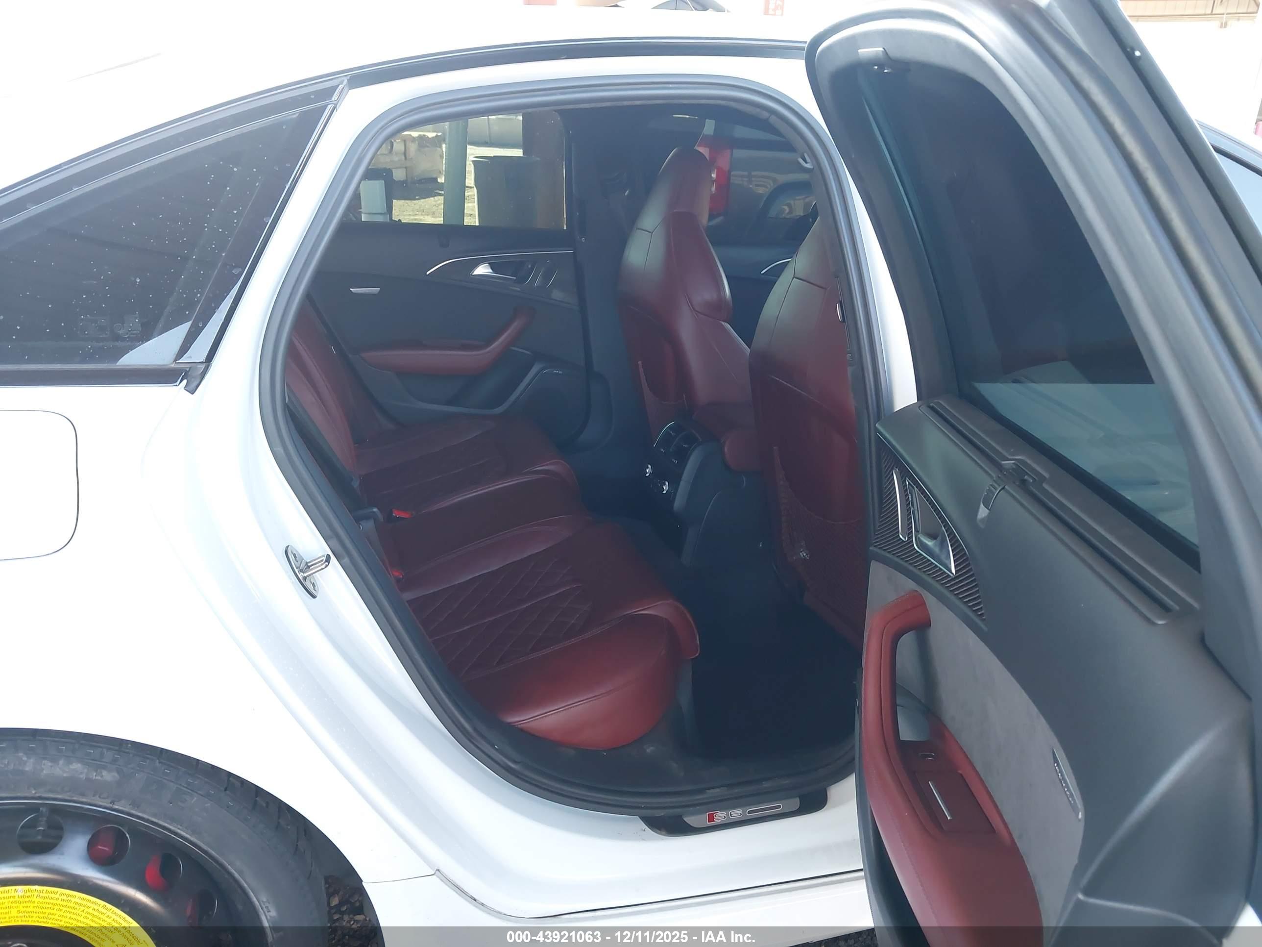 AUDI S6 image 8