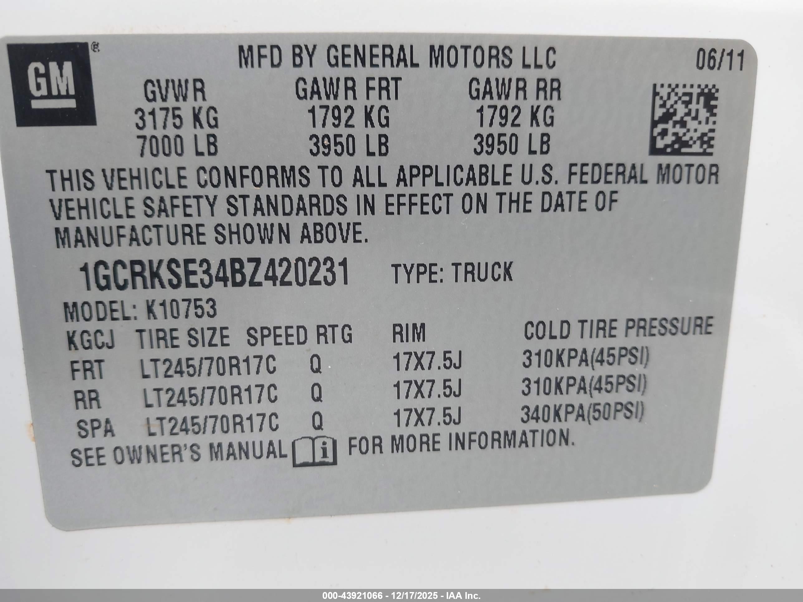 CHEVROLET SILVERADO image 9