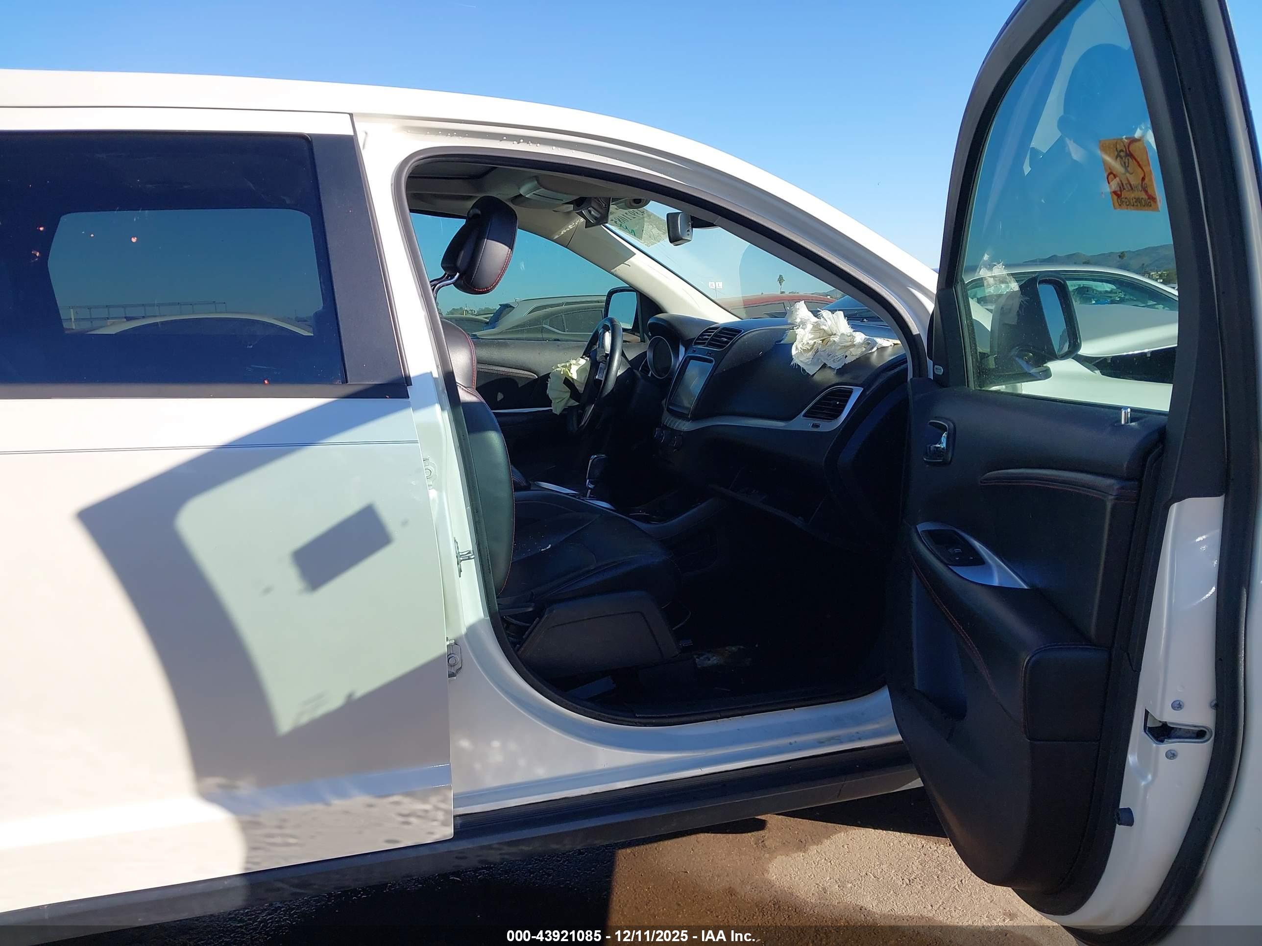DODGE JOURNEY image 5
