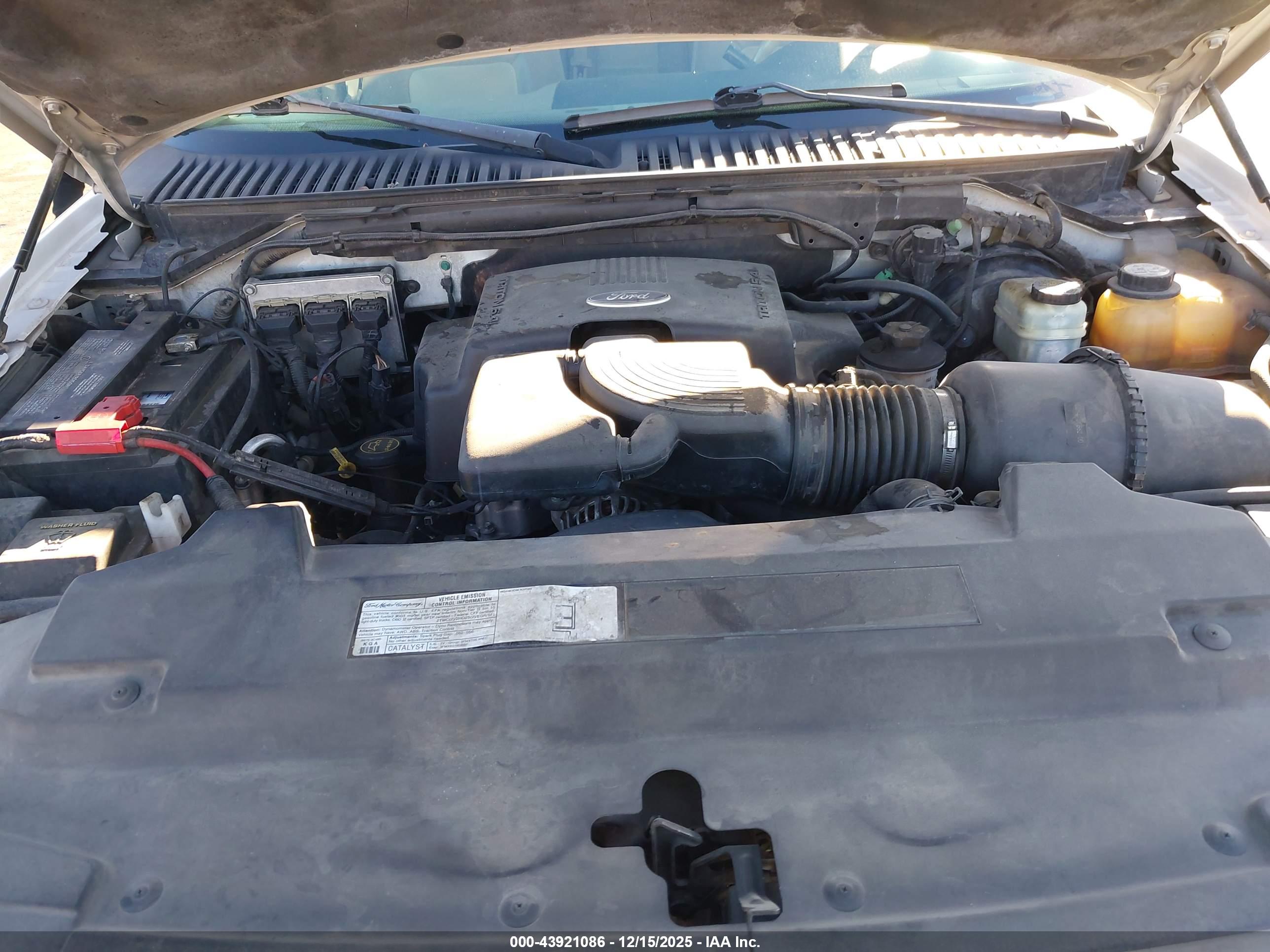 FORD EXPEDITION image 10