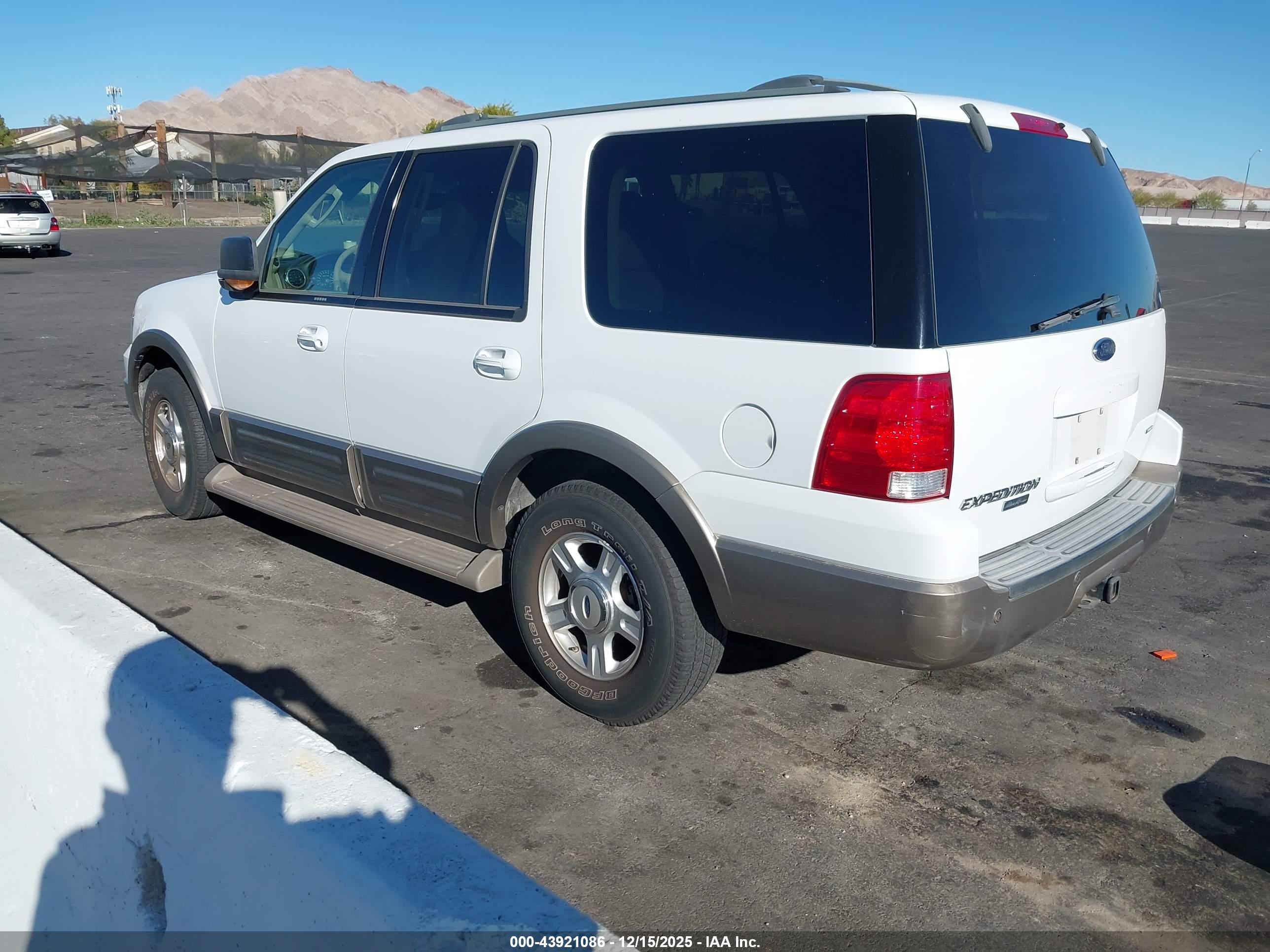 FORD EXPEDITION image 3