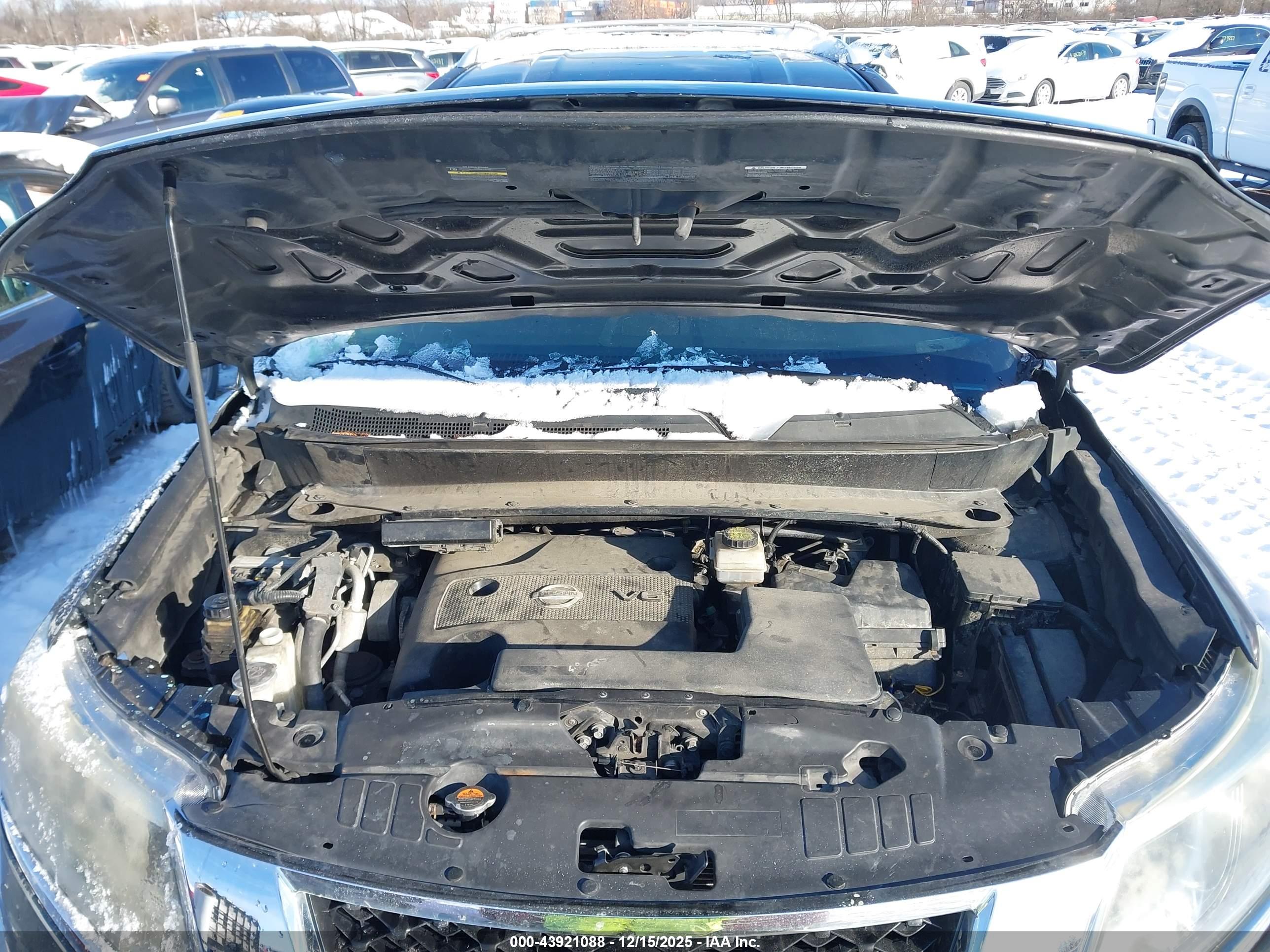 NISSAN PATHFINDER image 10