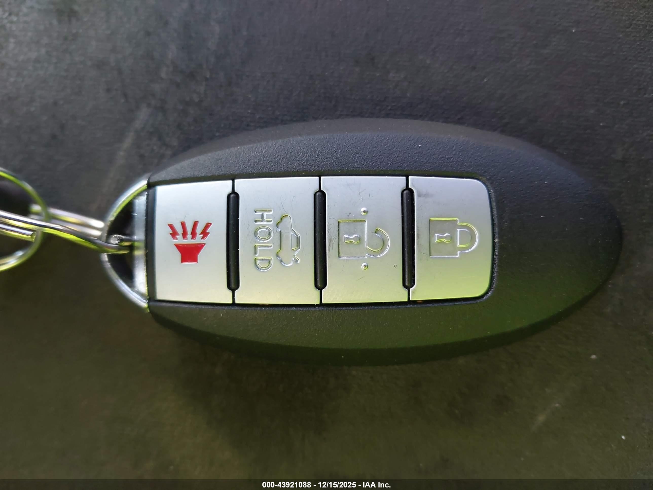 NISSAN PATHFINDER image 11