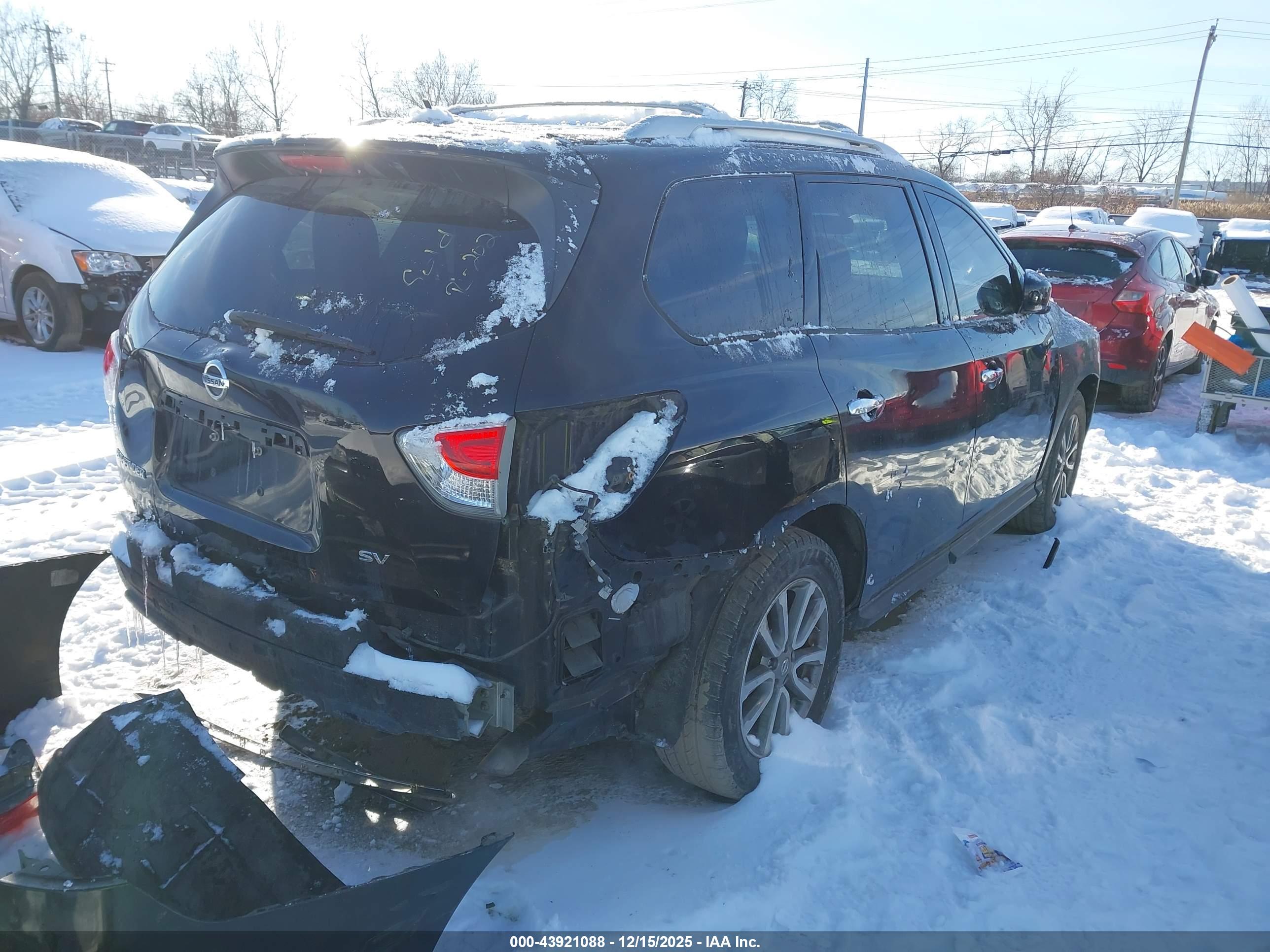 NISSAN PATHFINDER image 4