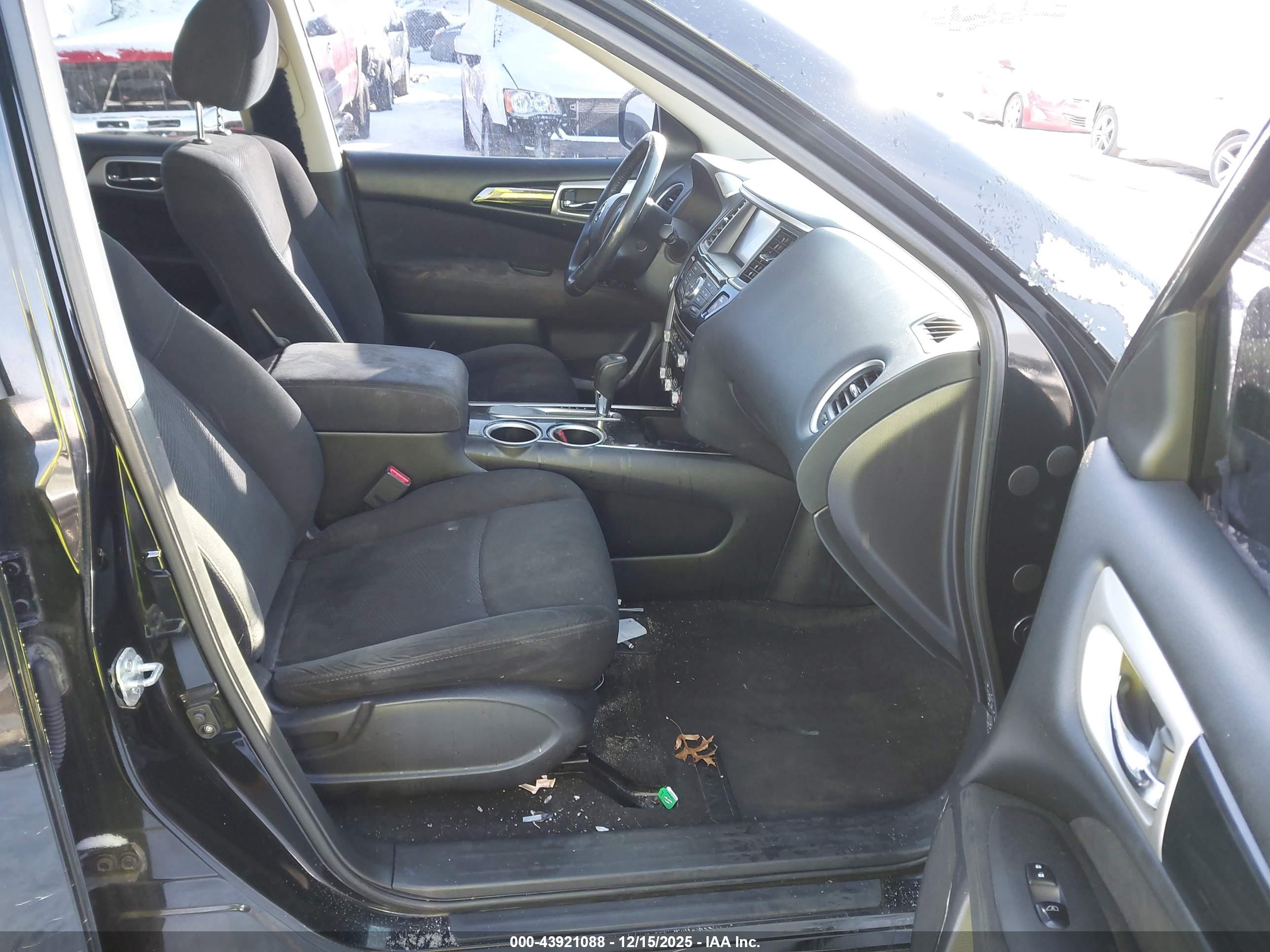 NISSAN PATHFINDER image 5
