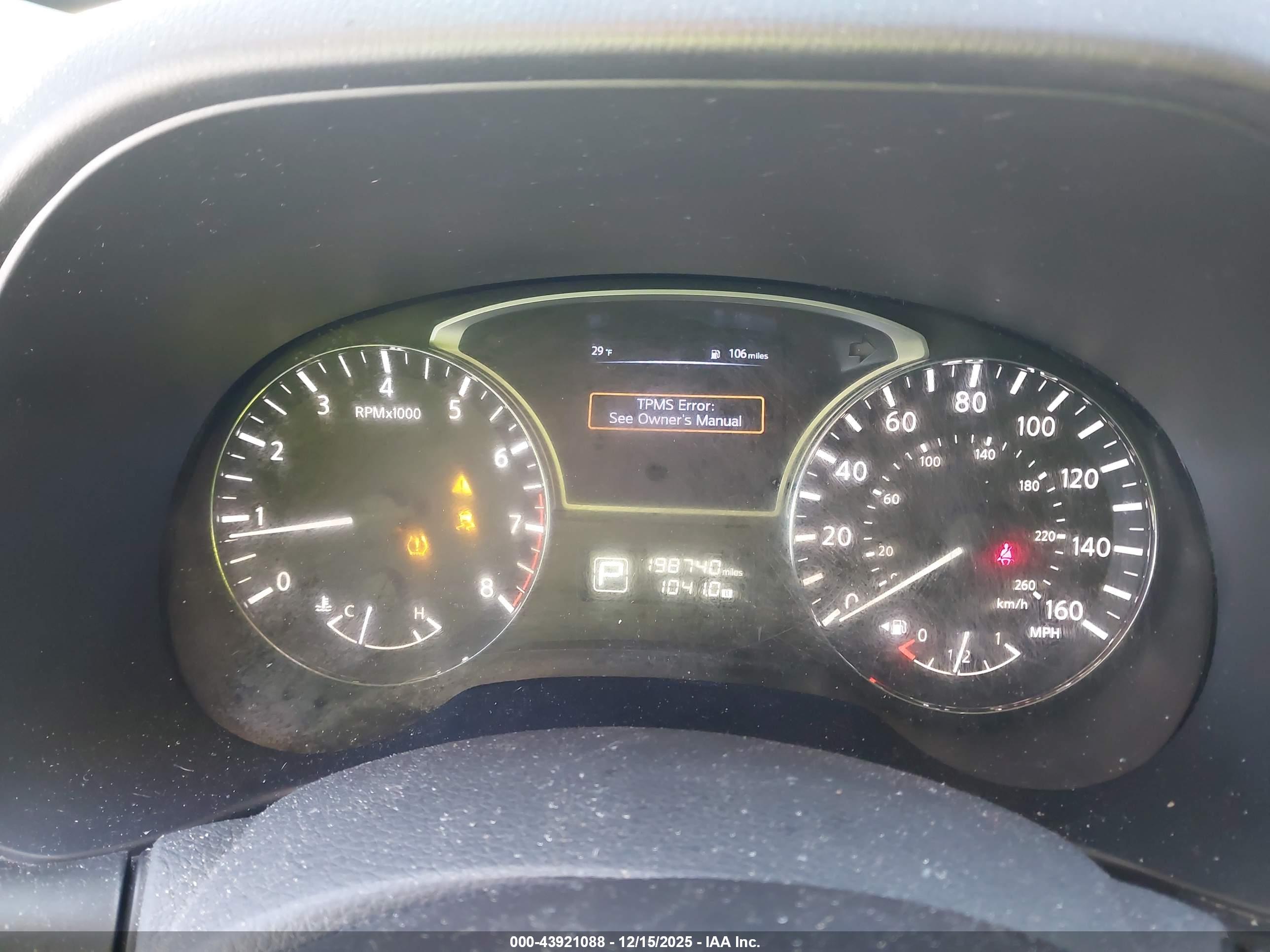 NISSAN PATHFINDER image 7