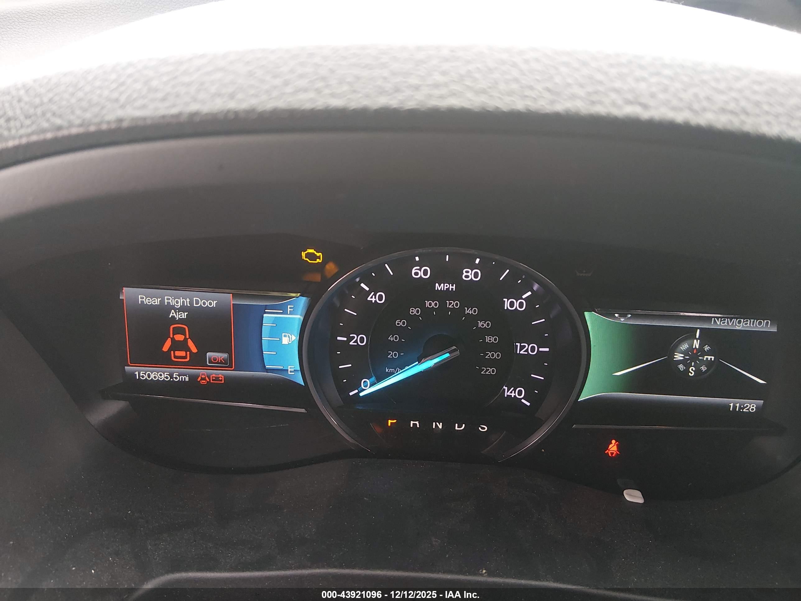 FORD EXPLORER image 7