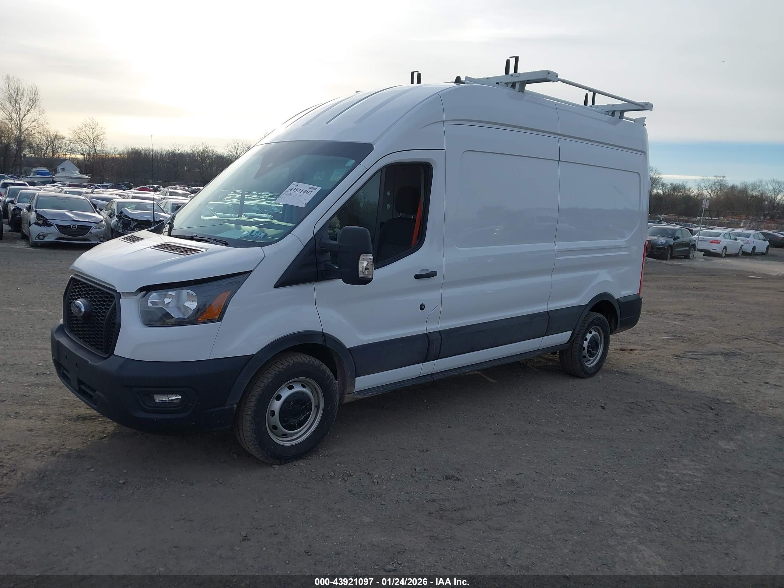 FORD TRANSIT-250 image 2