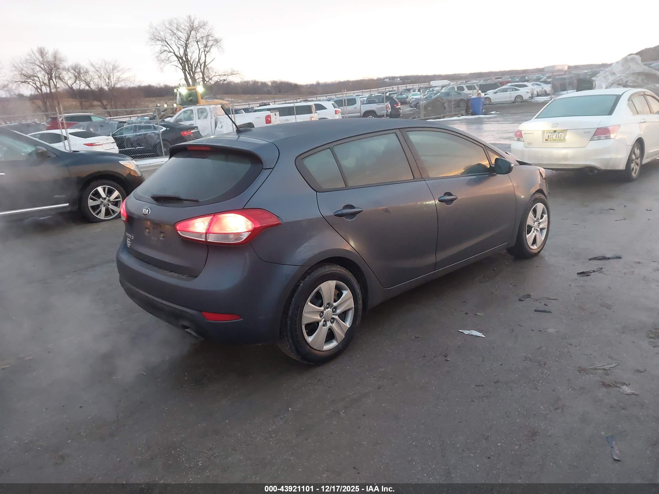 KIA FORTE image 4