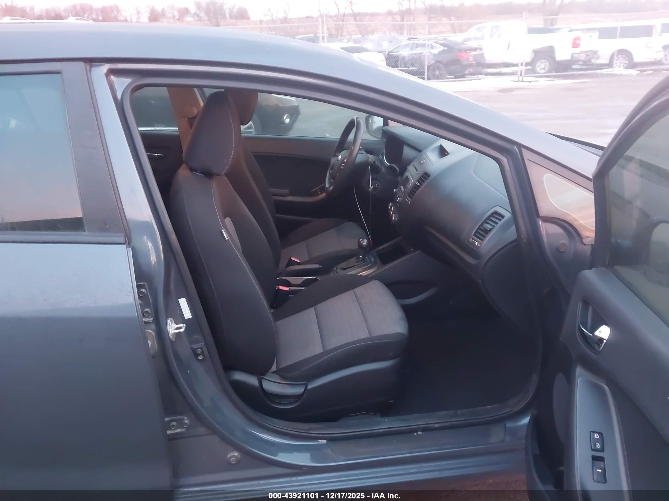 KIA FORTE image 5