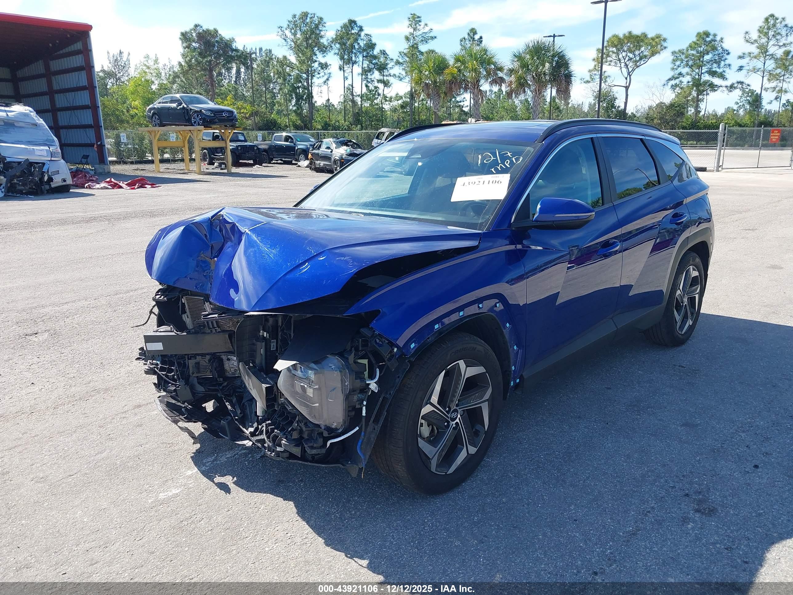 HYUNDAI TUCSON image 2