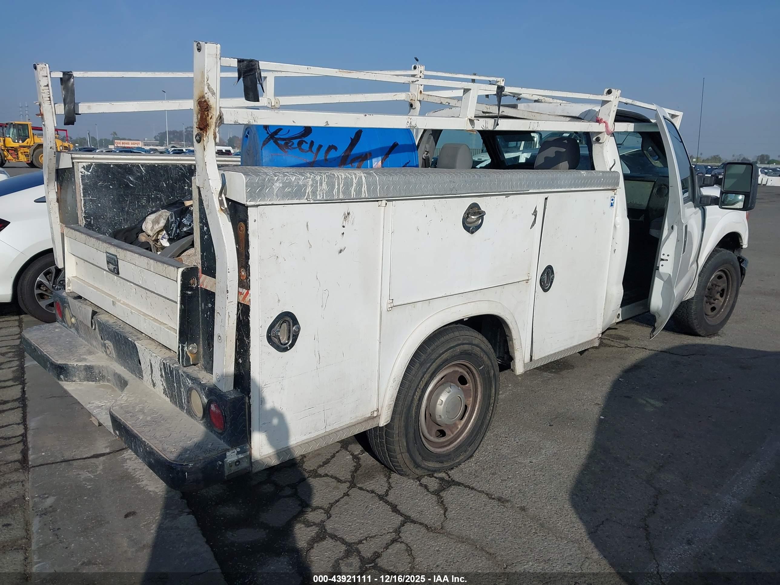 FORD F-250 image 4