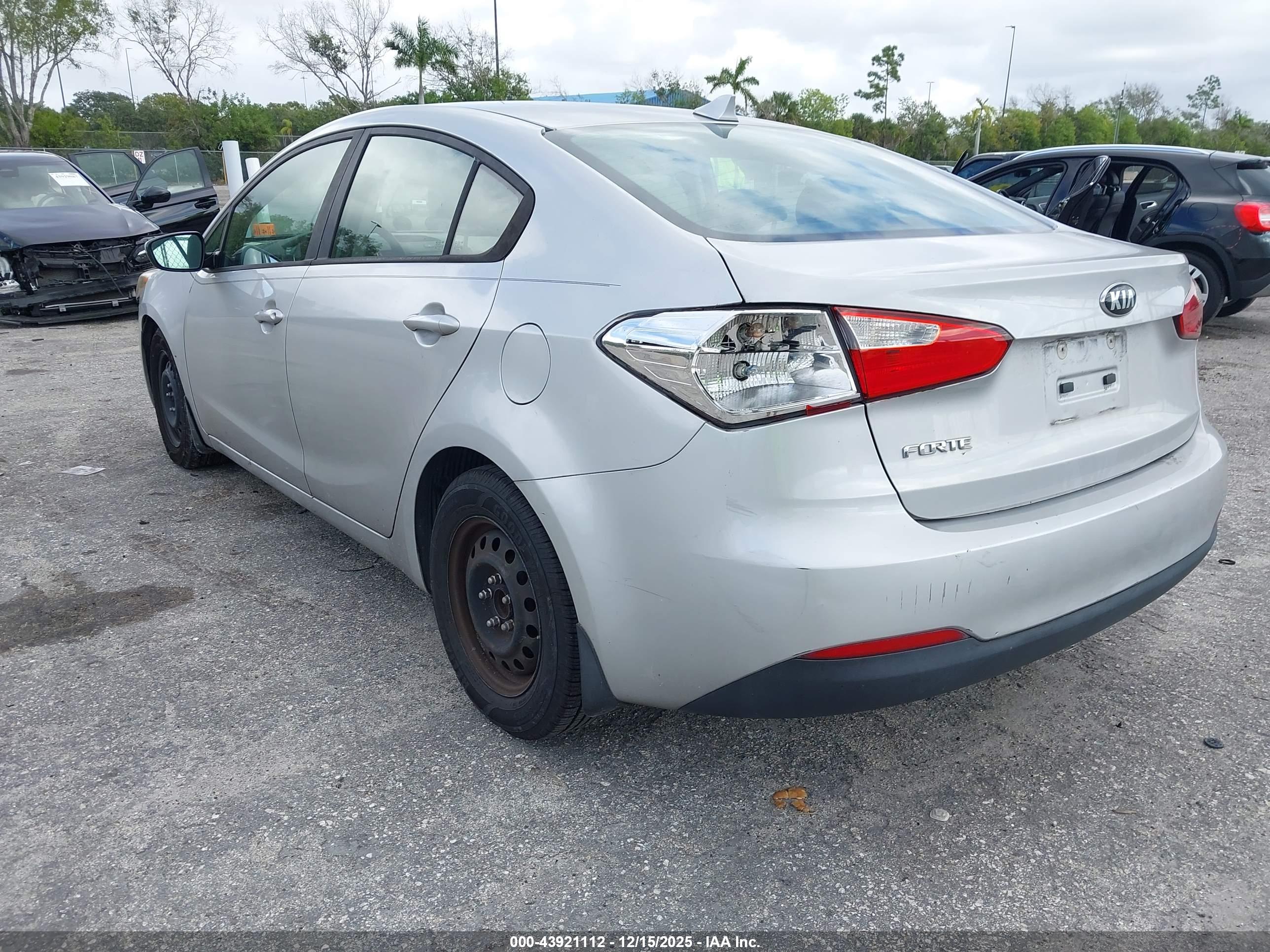 KIA FORTE image 3