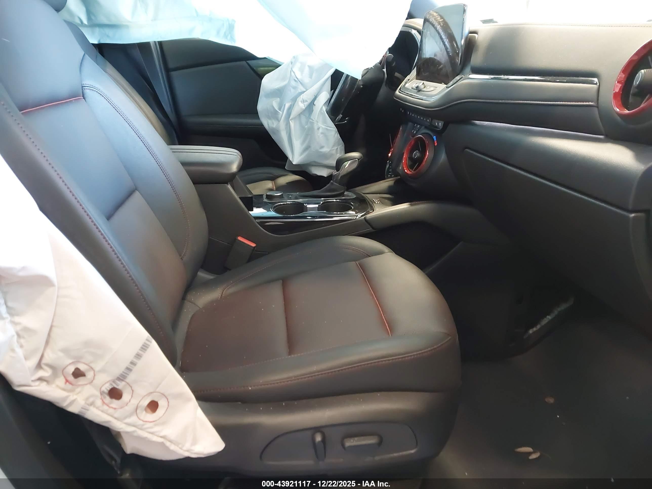 CHEVROLET BLAZER image 5