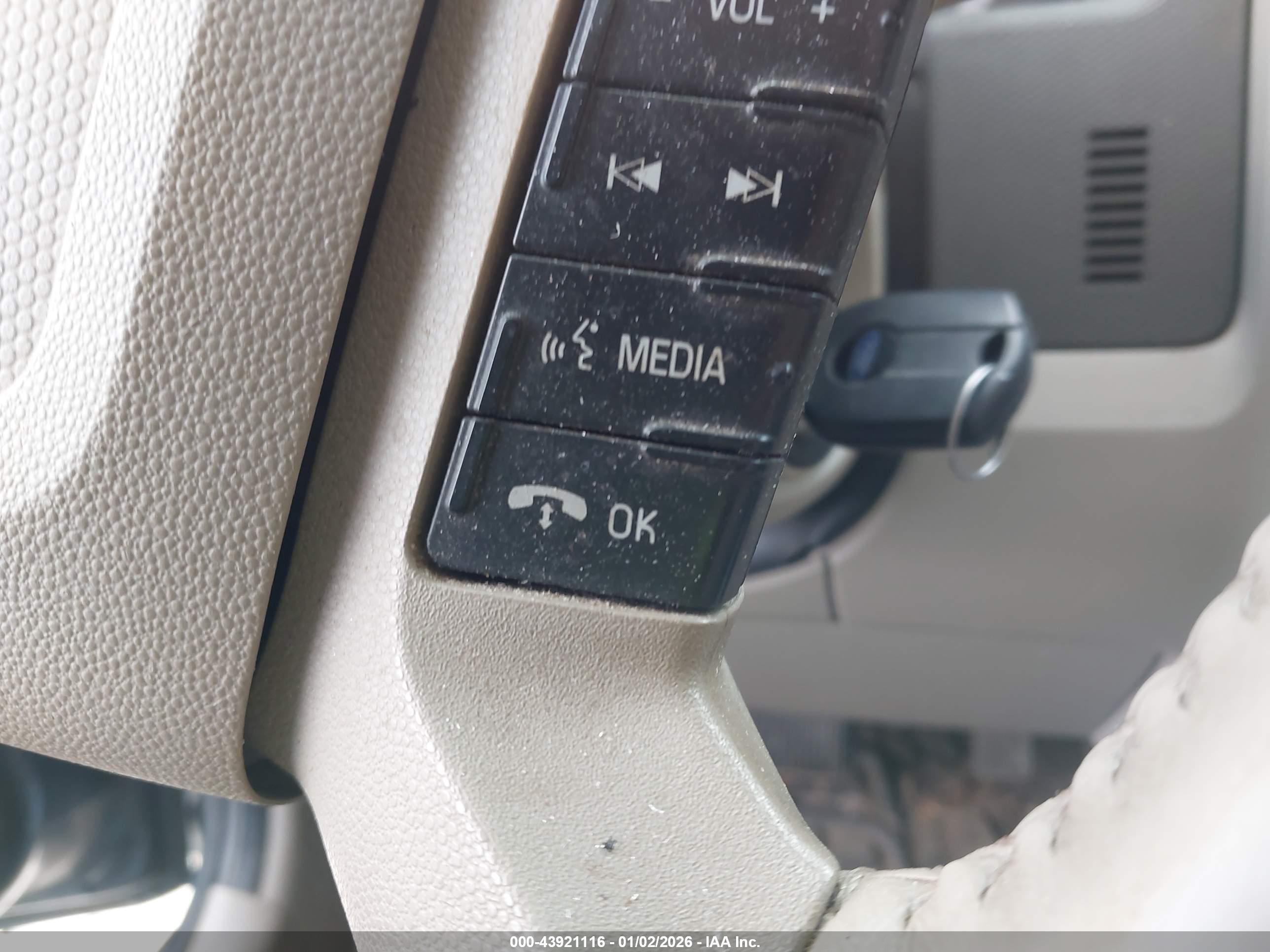 FORD ESCAPE image 11