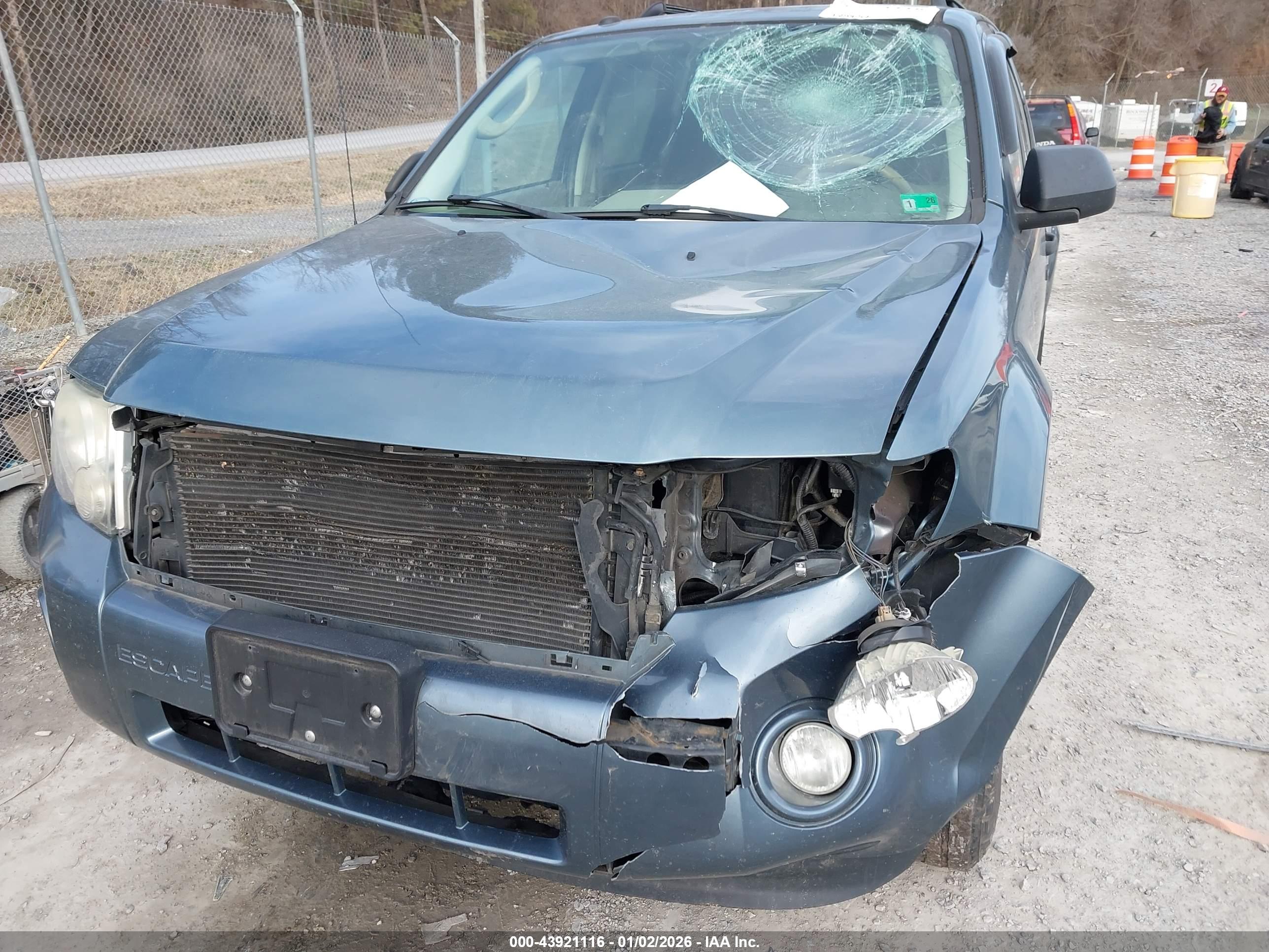 FORD ESCAPE image 6