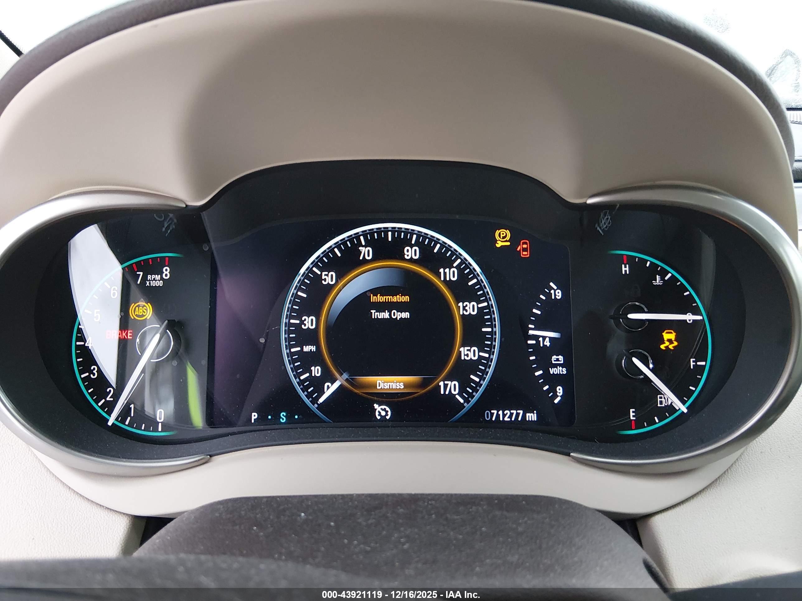 BUICK LACROSSE image 7