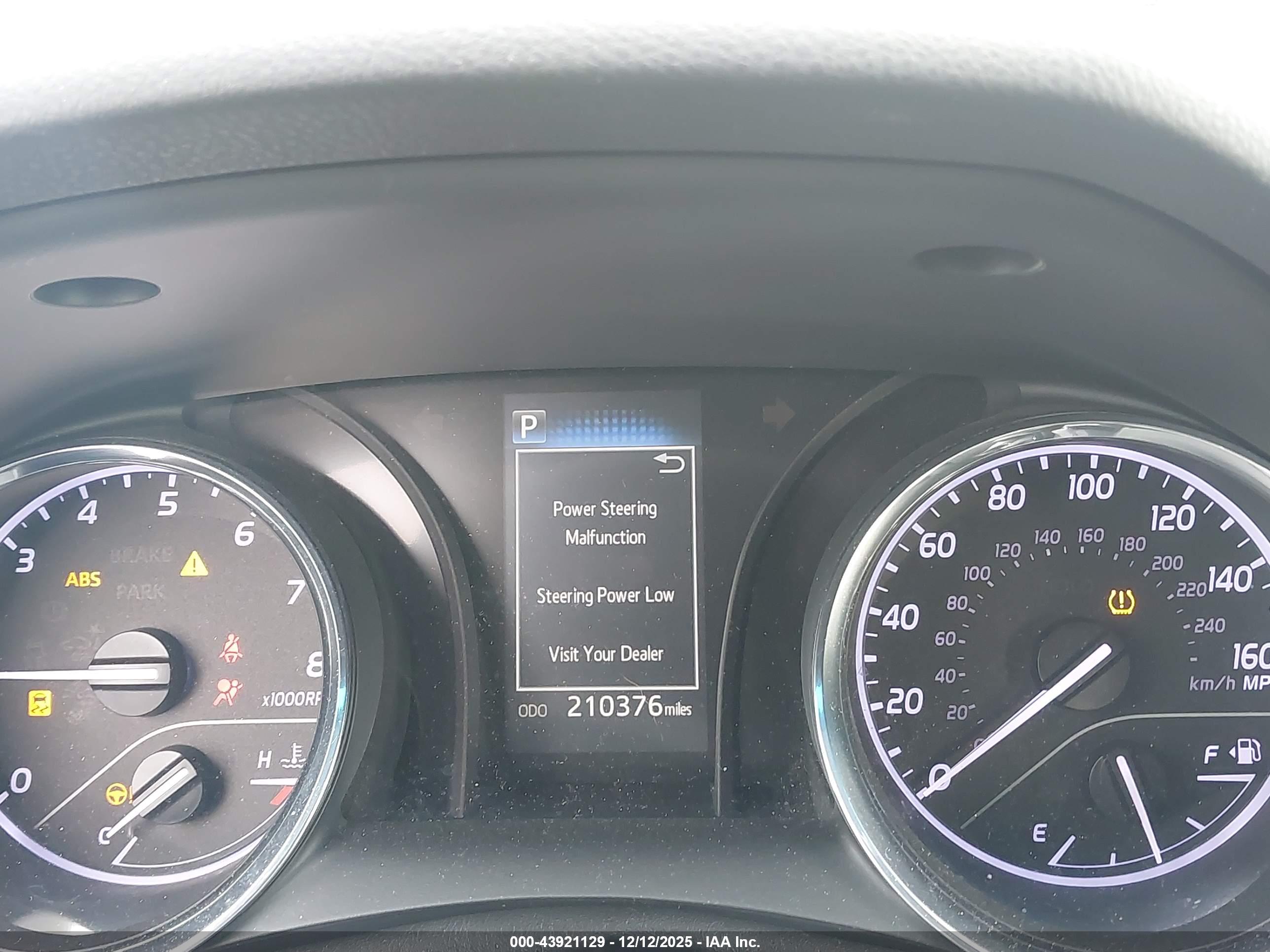 TOYOTA CAMRY image 7
