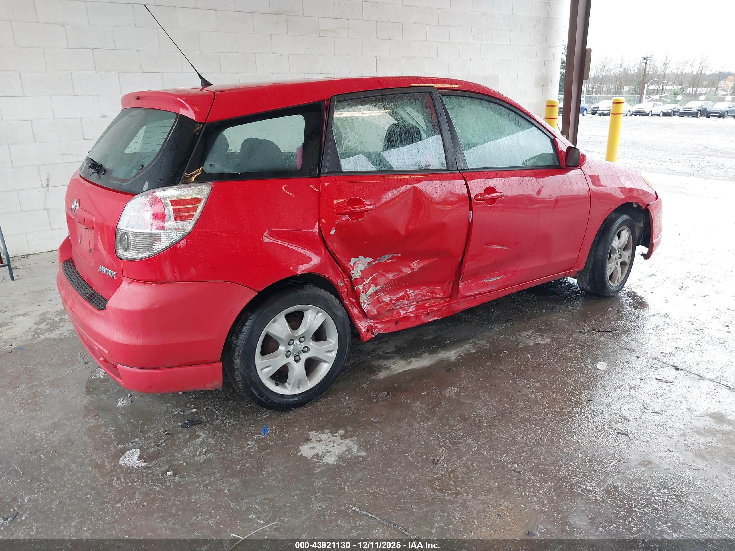 TOYOTA MATRIX image 4