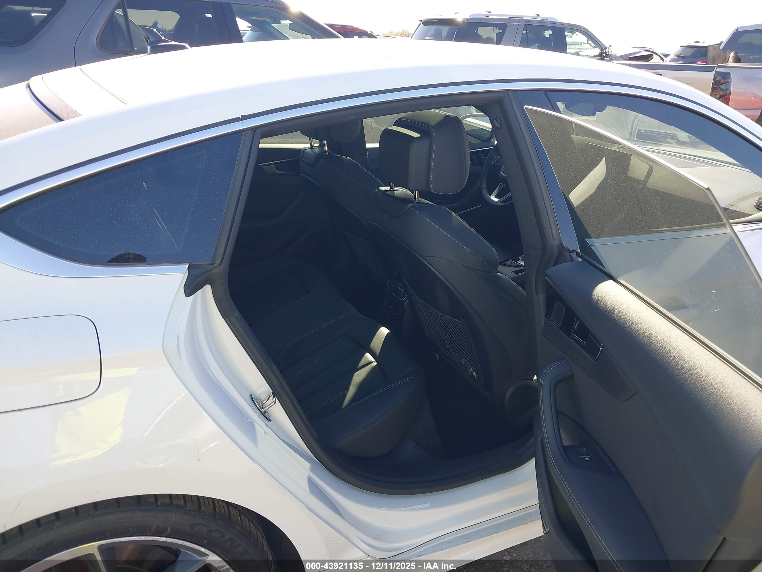 AUDI A5 image 8