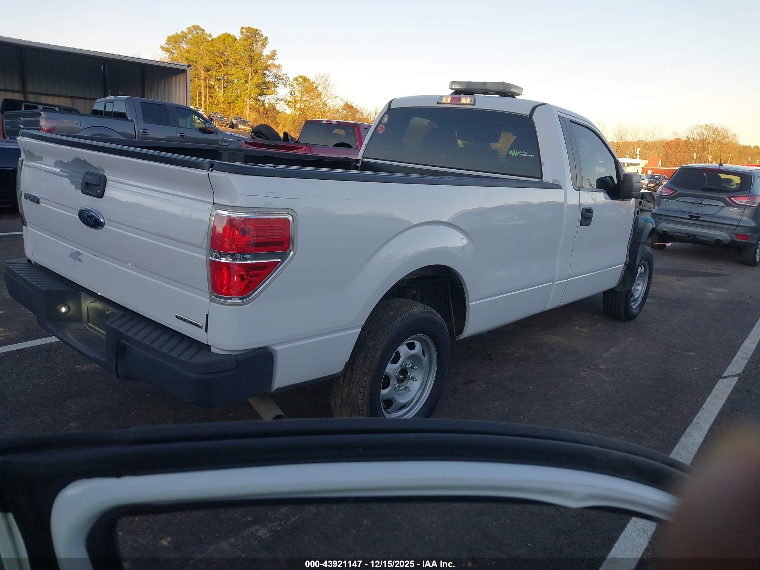 FORD F-150 image 4