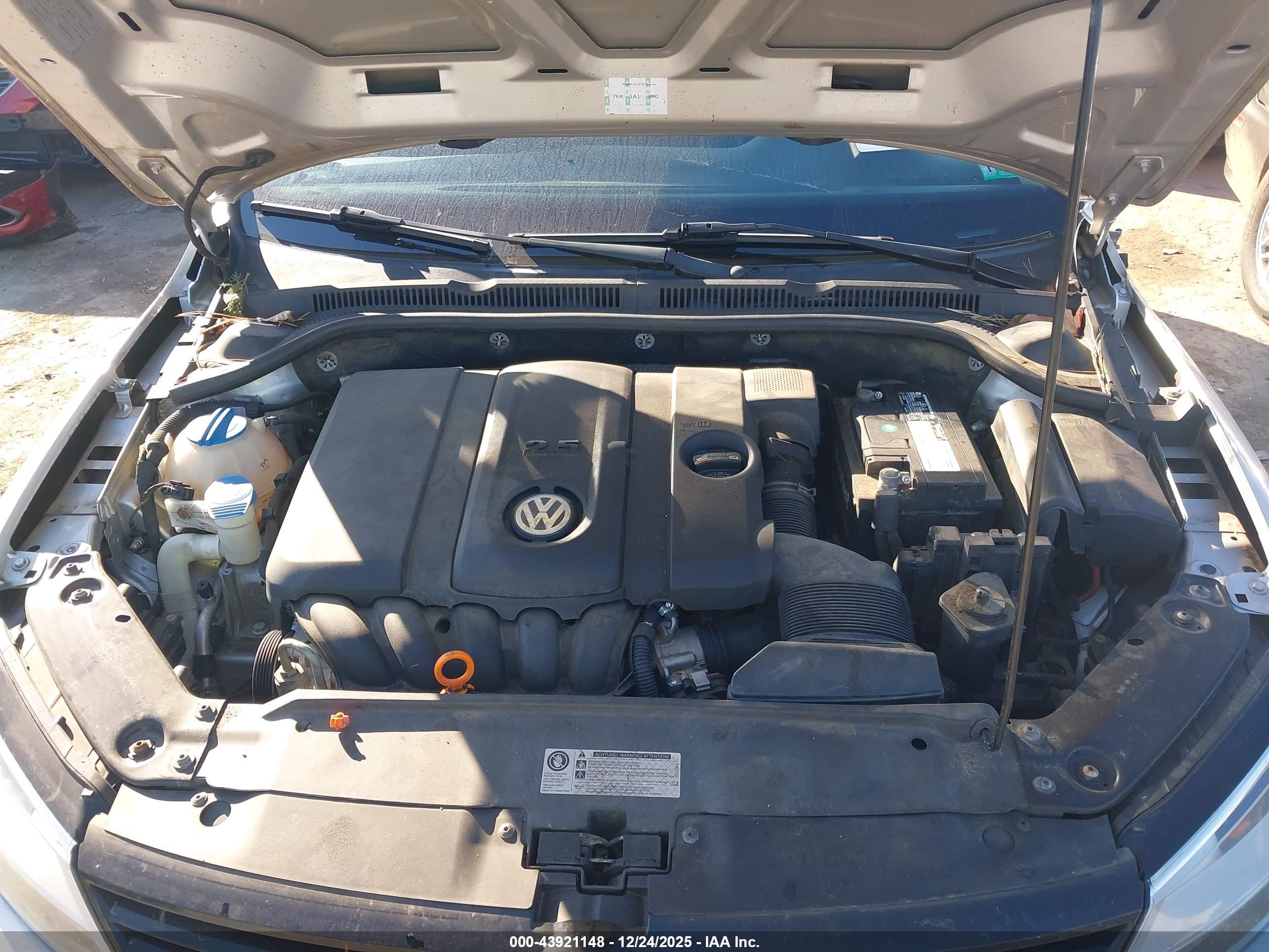 VOLKSWAGEN JETTA image 10