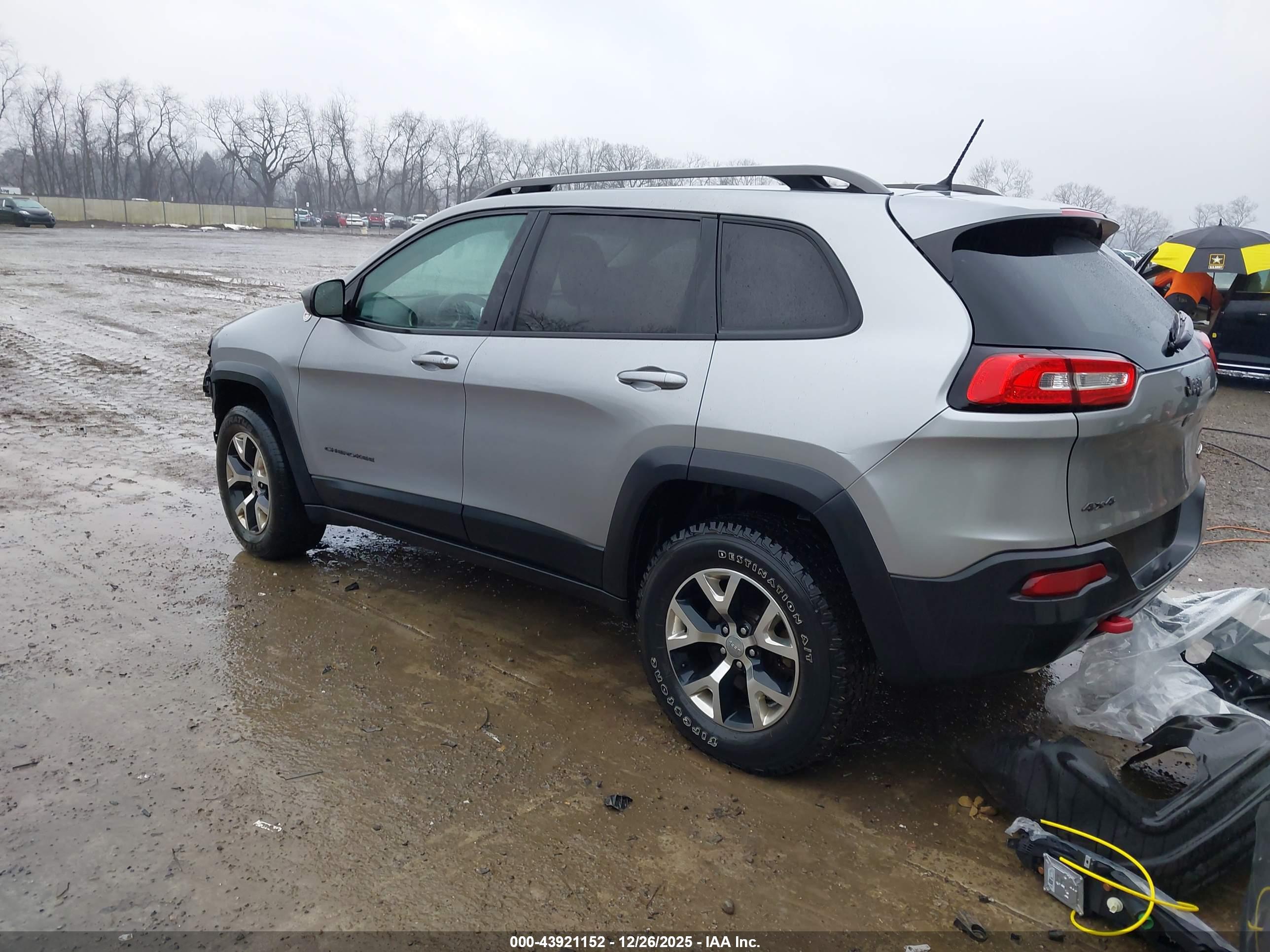 JEEP CHEROKEE image 3