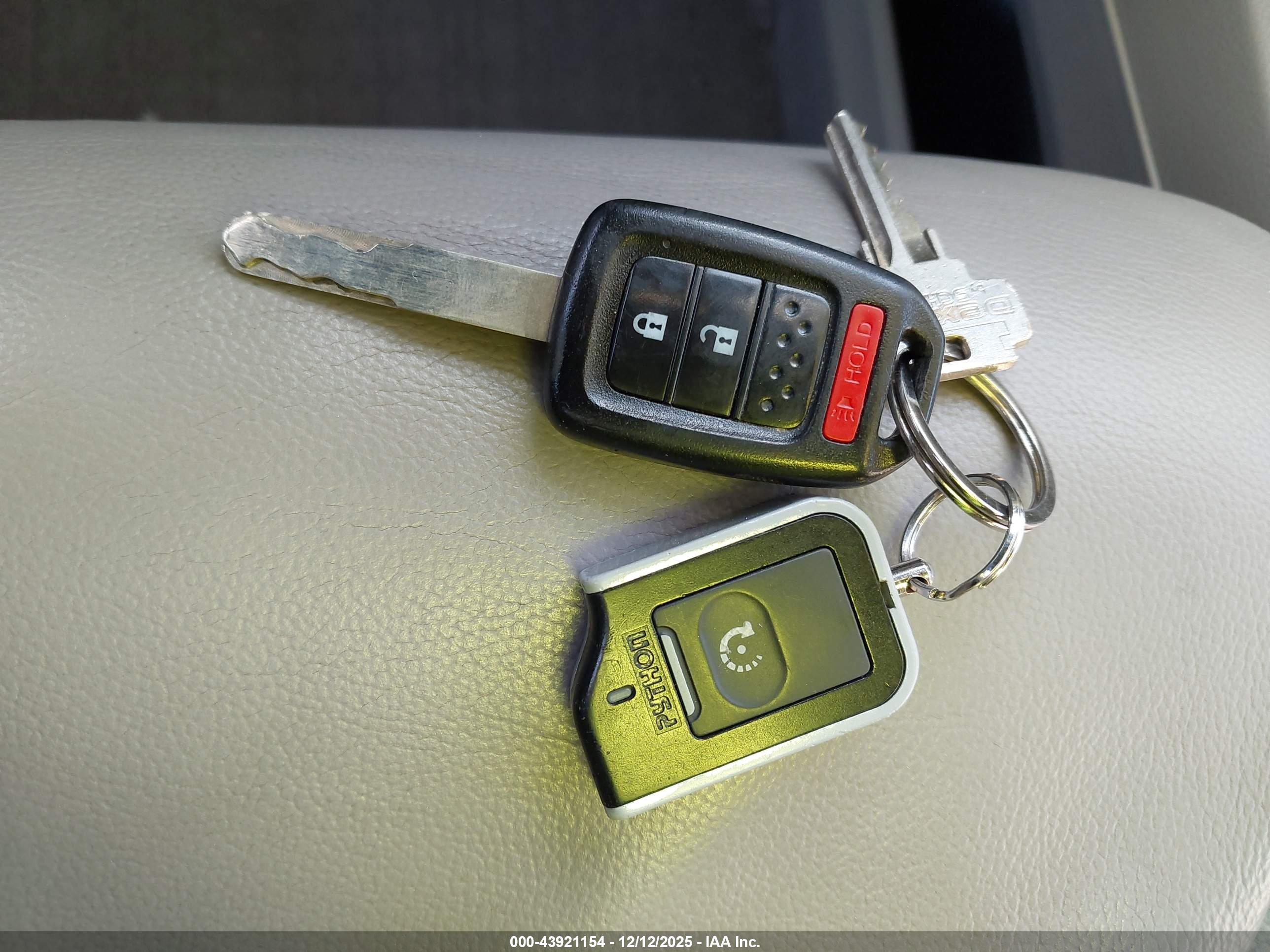 HONDA CR-V image 11