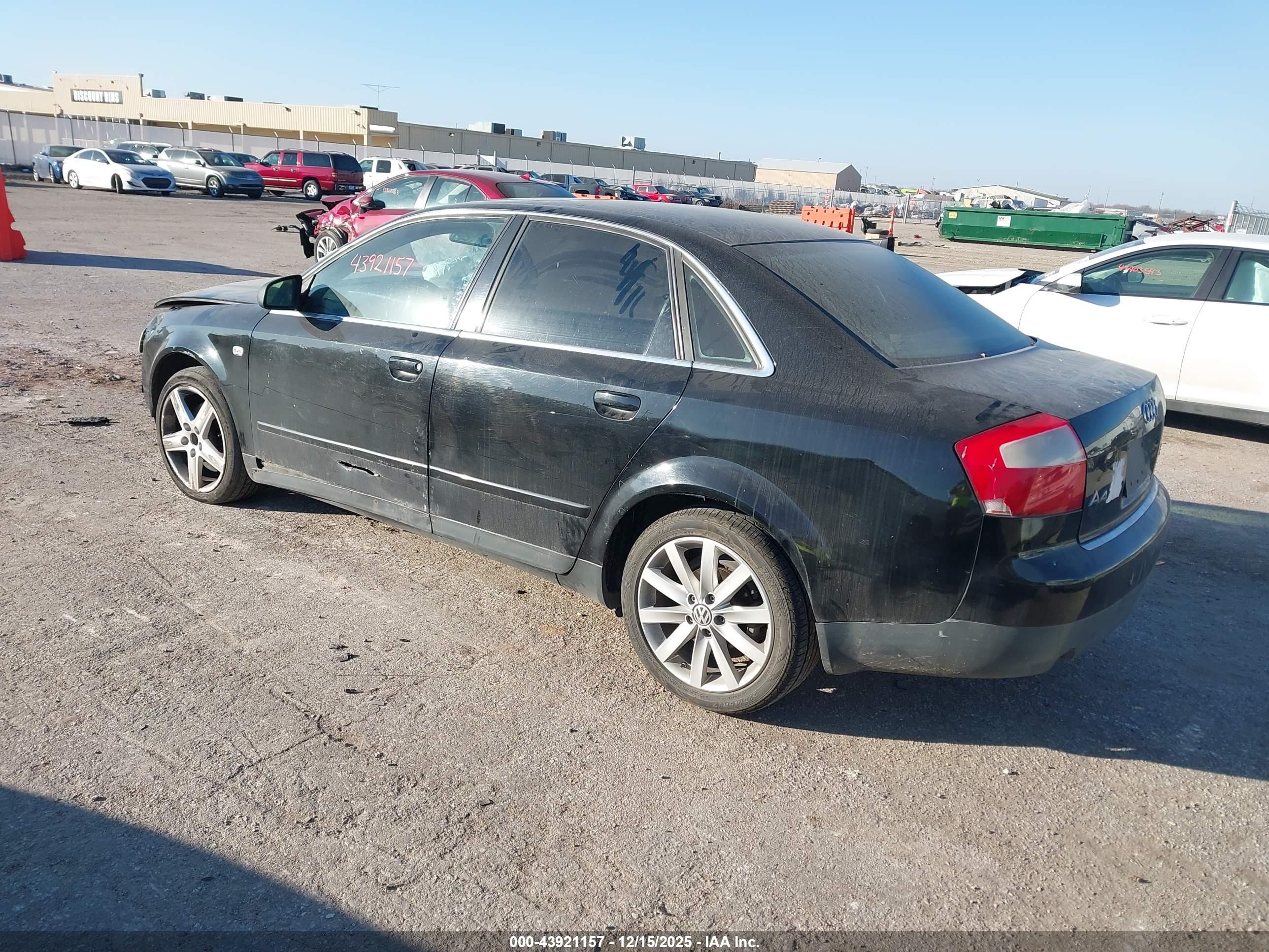 AUDI A4 image 3