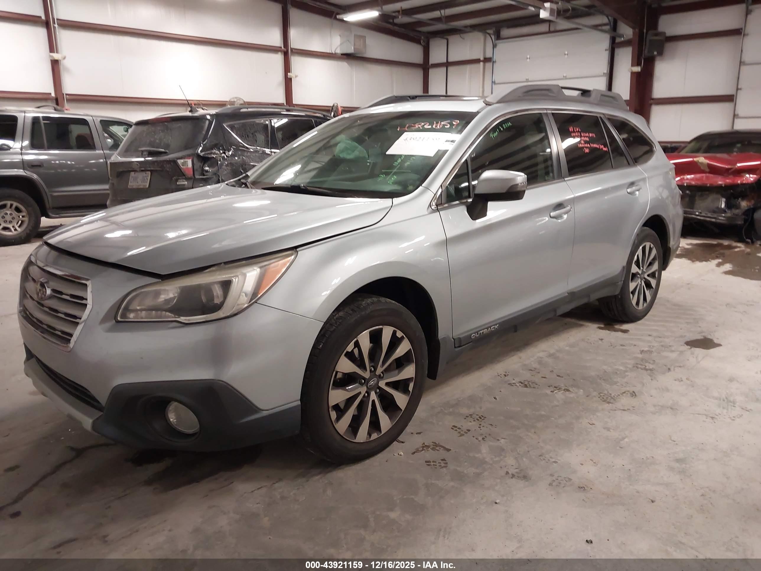 SUBARU OUTBACK image 2