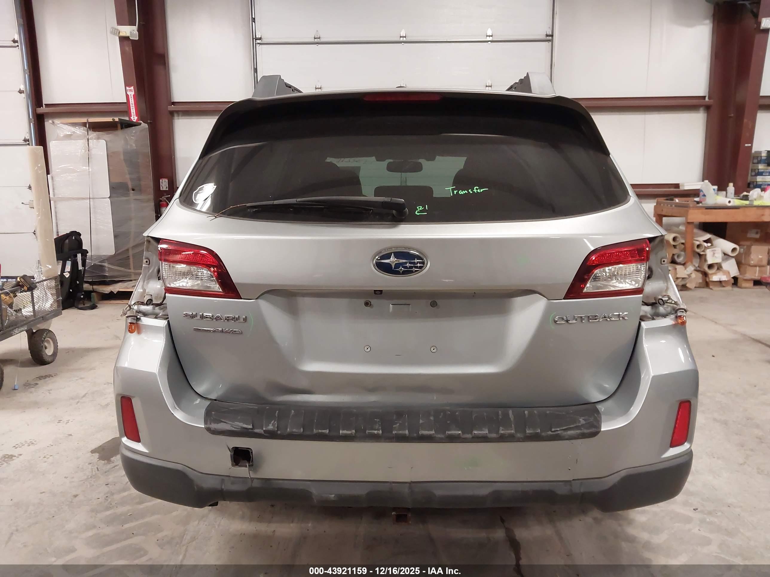 SUBARU OUTBACK image 6