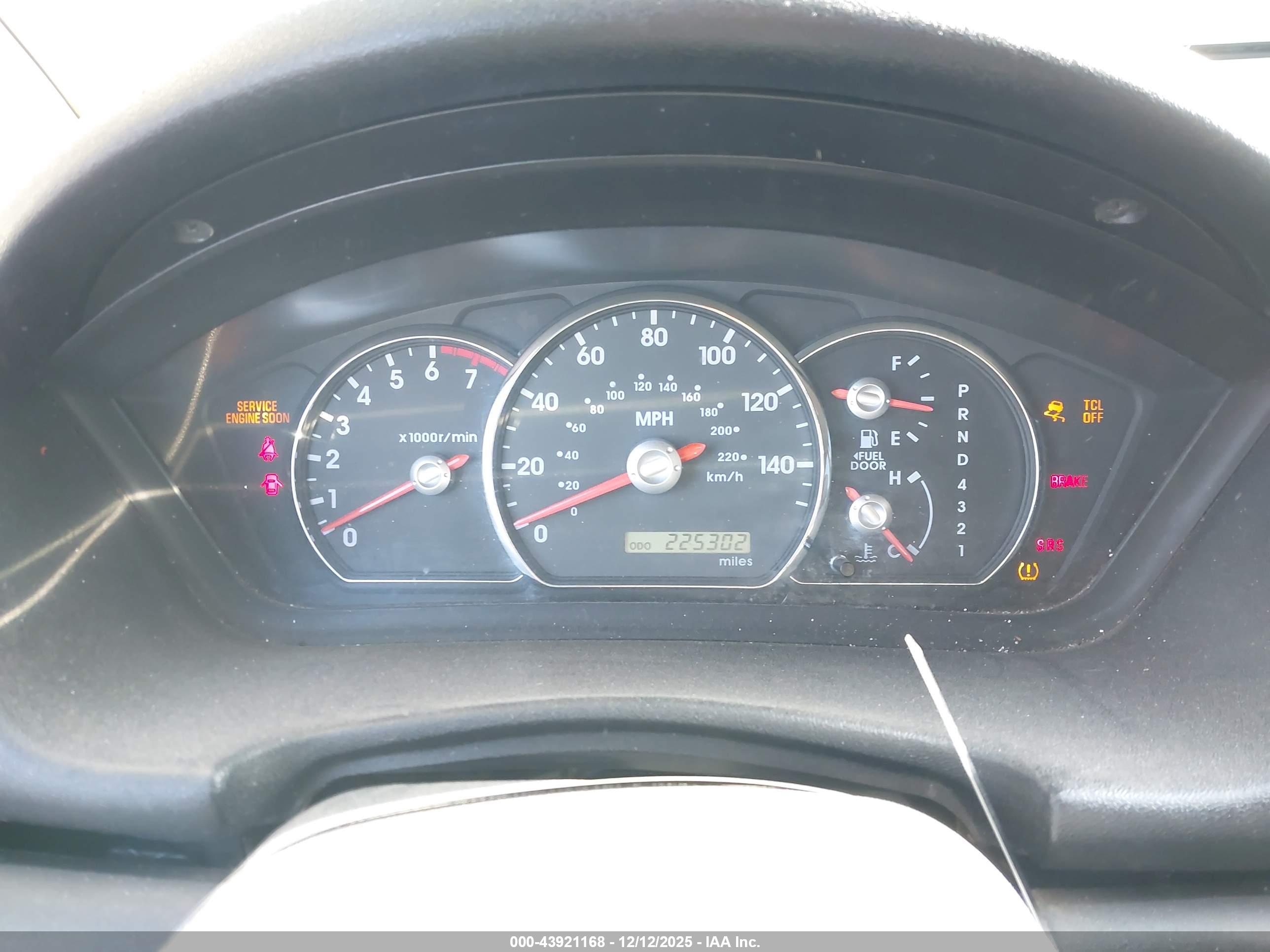 MITSUBISHI ENDEAVOR image 7