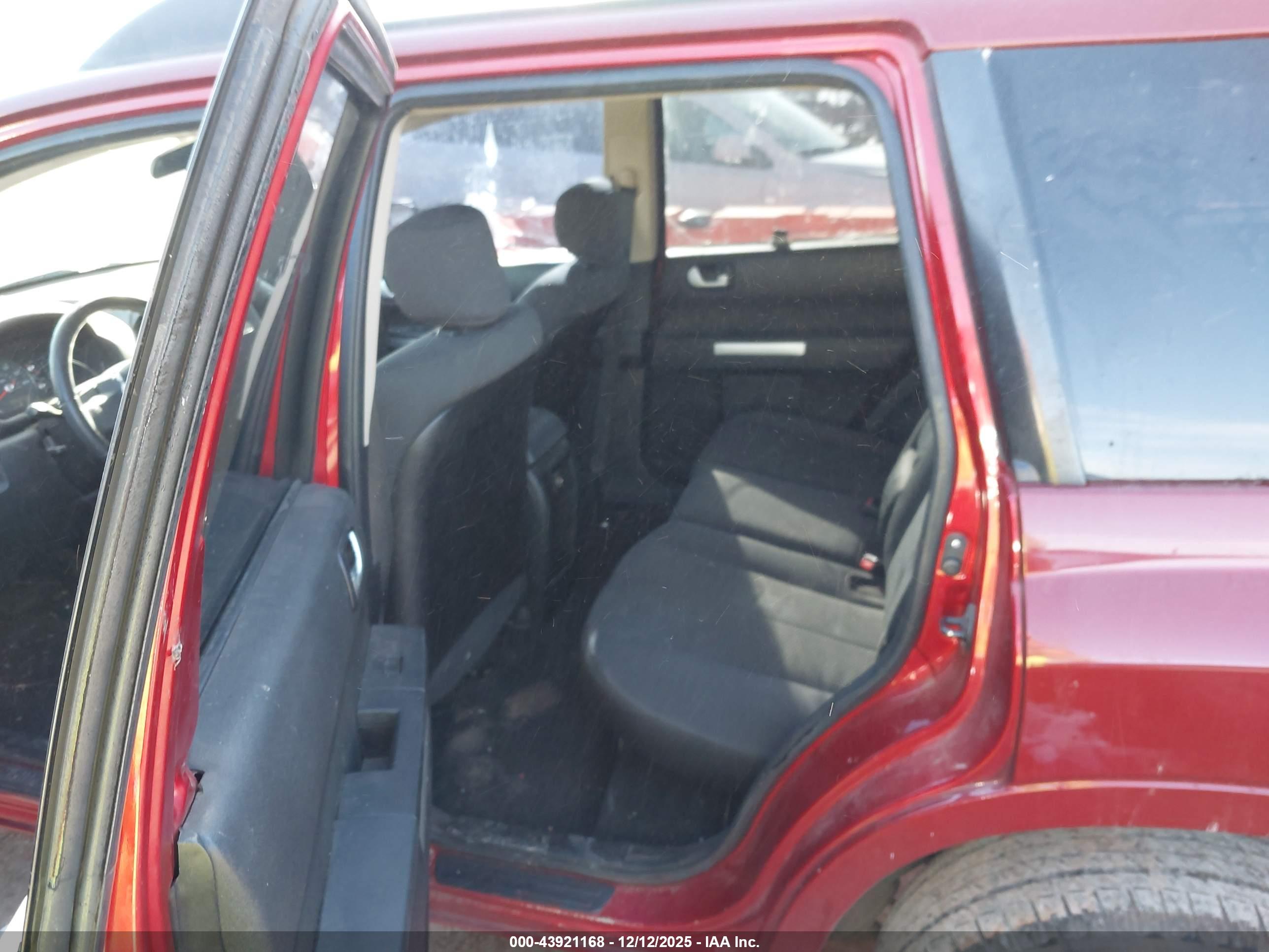 MITSUBISHI ENDEAVOR image 8