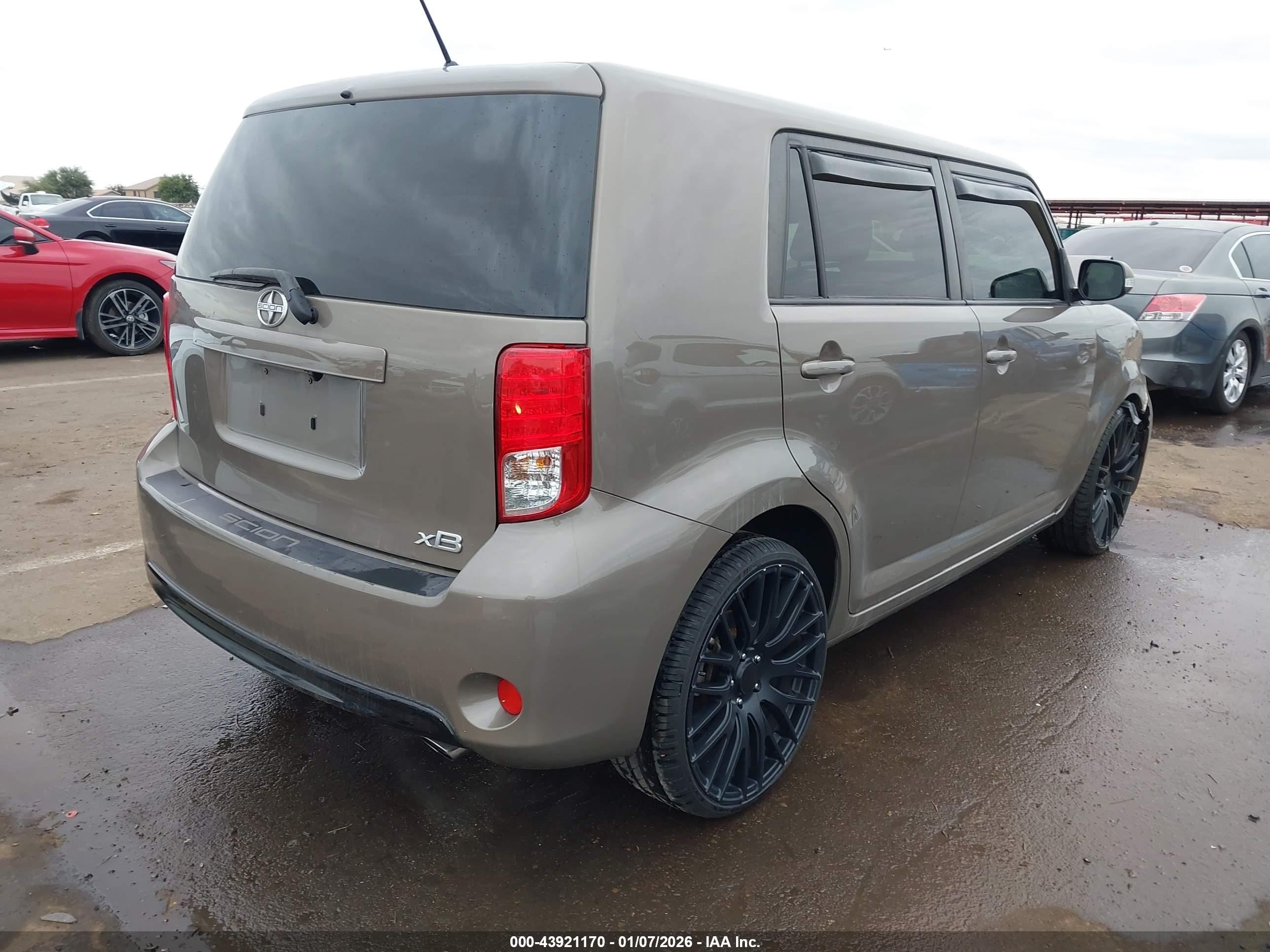 SCION XB image 4