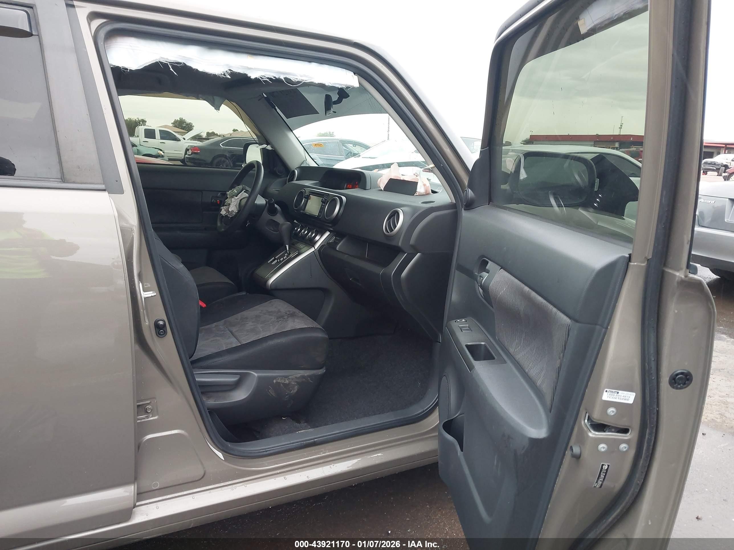 SCION XB image 5