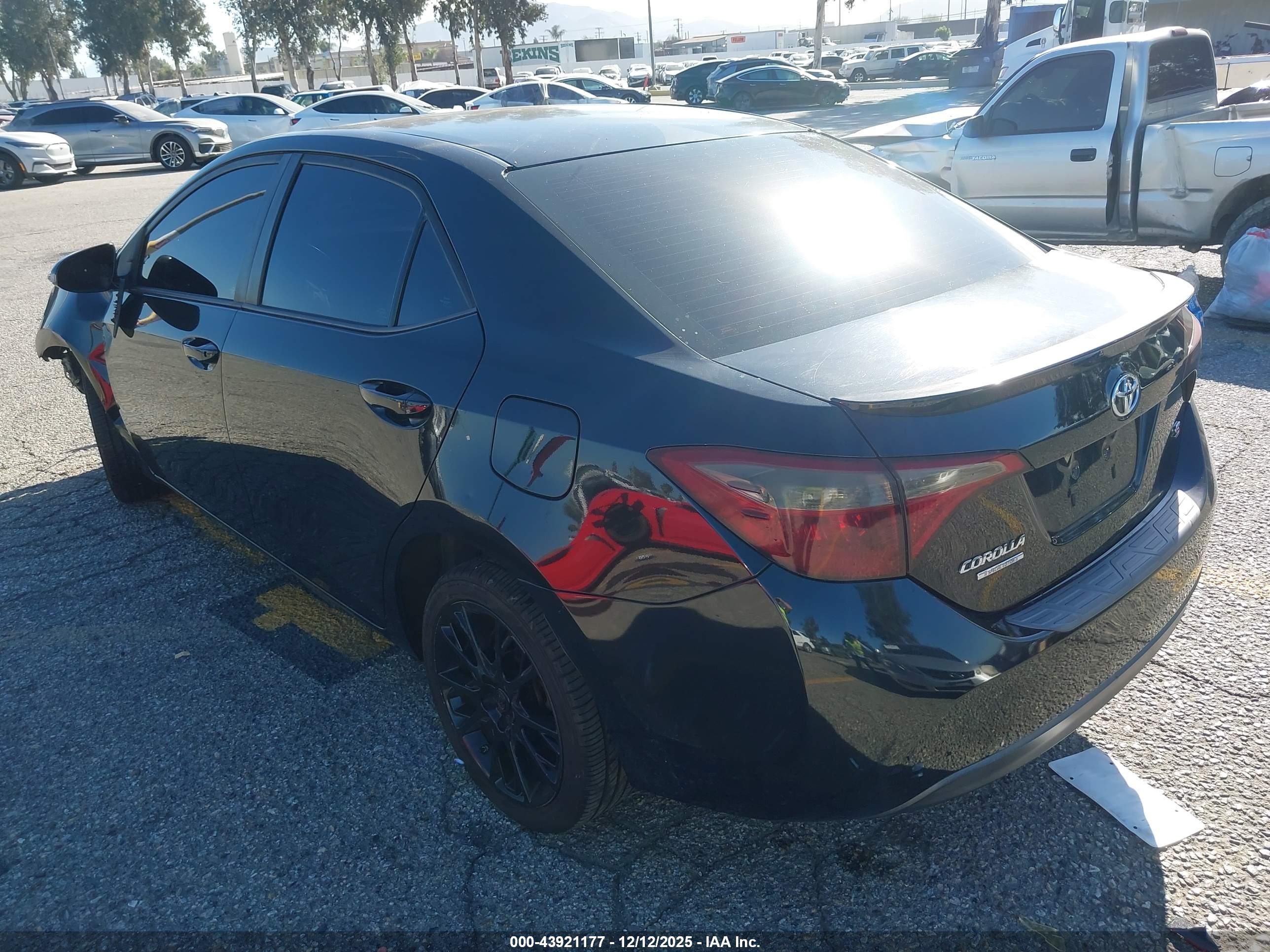 TOYOTA COROLLA image 3