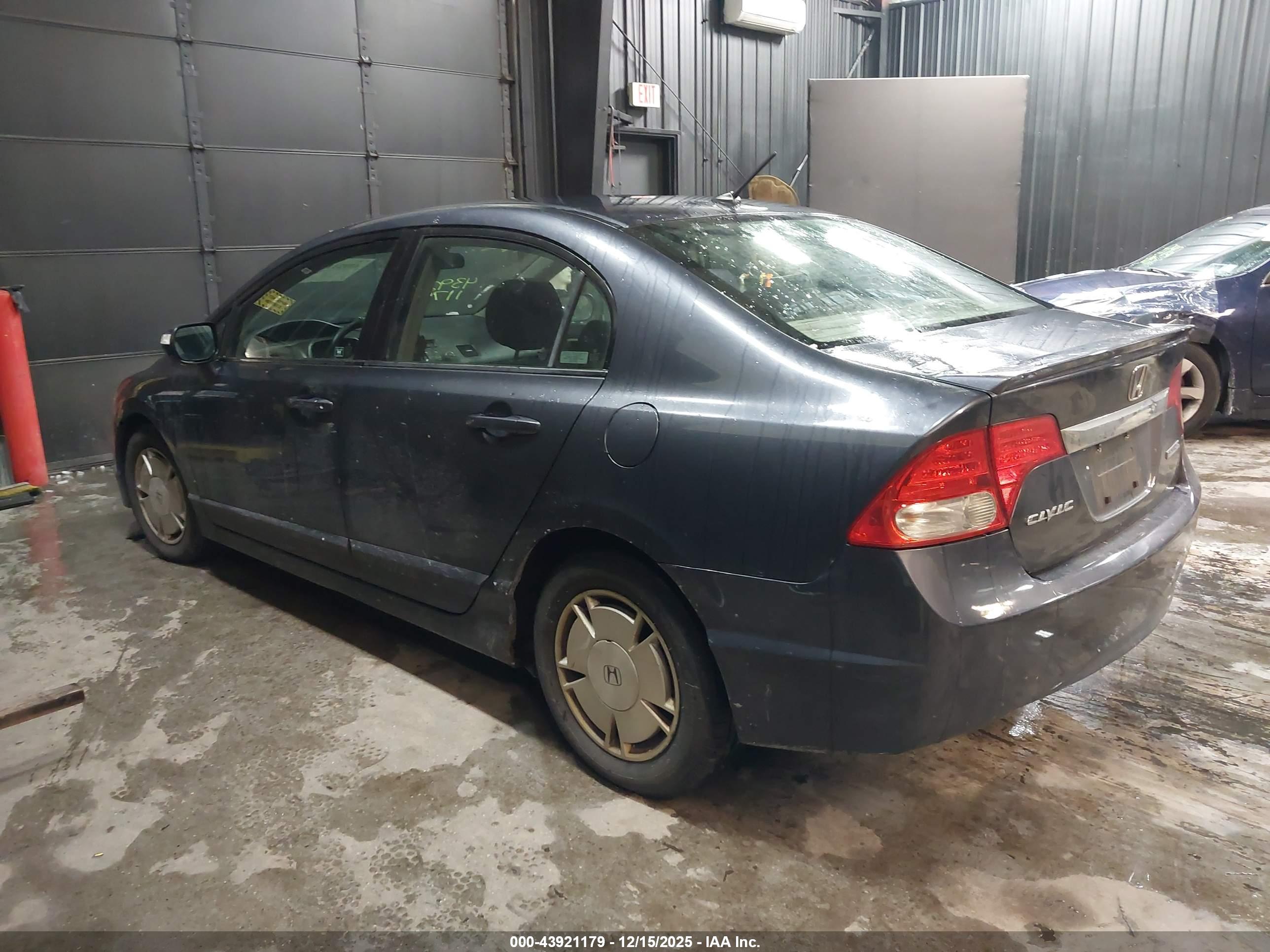 HONDA CIVIC image 3