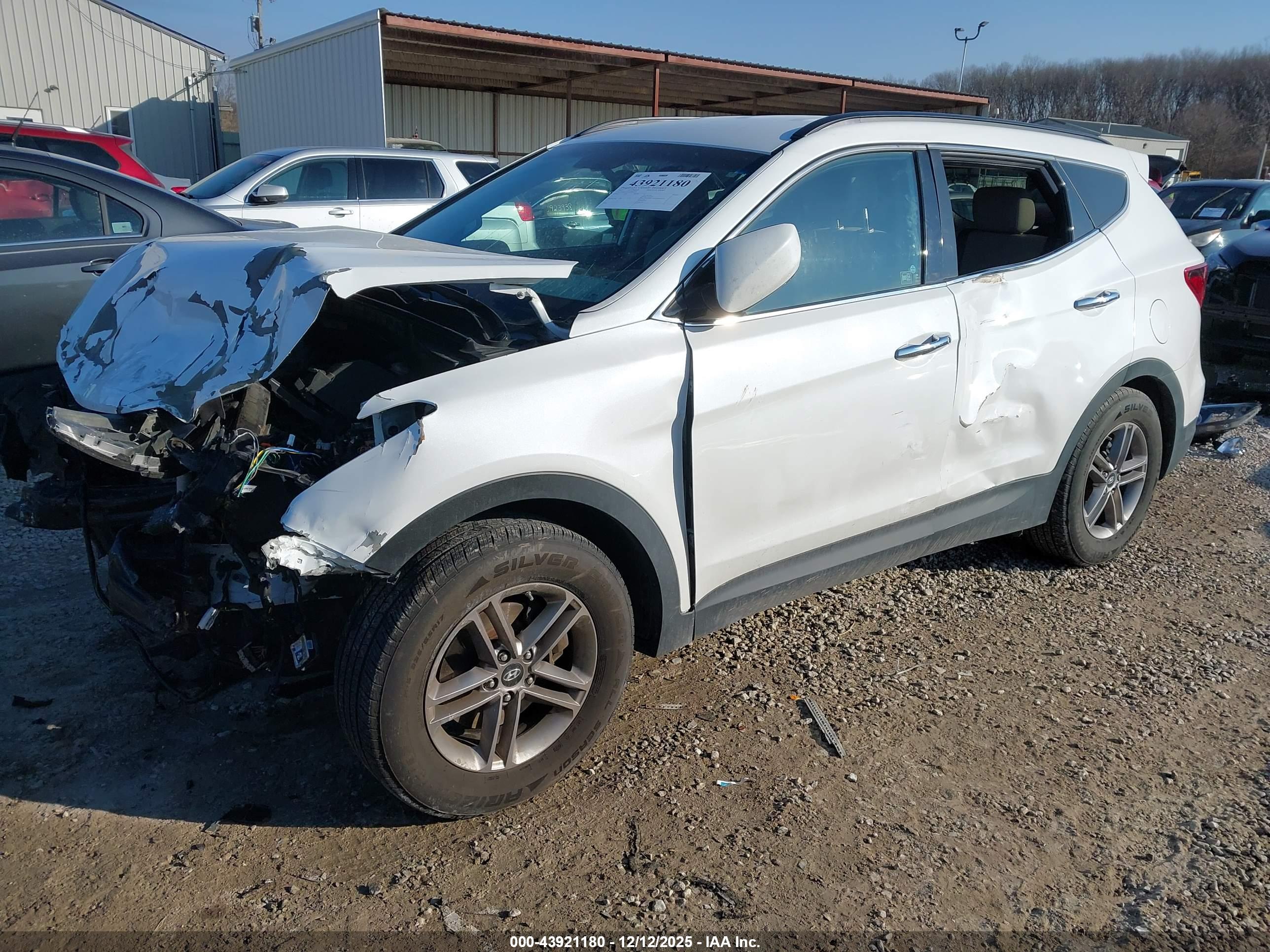 HYUNDAI SANTA image 2