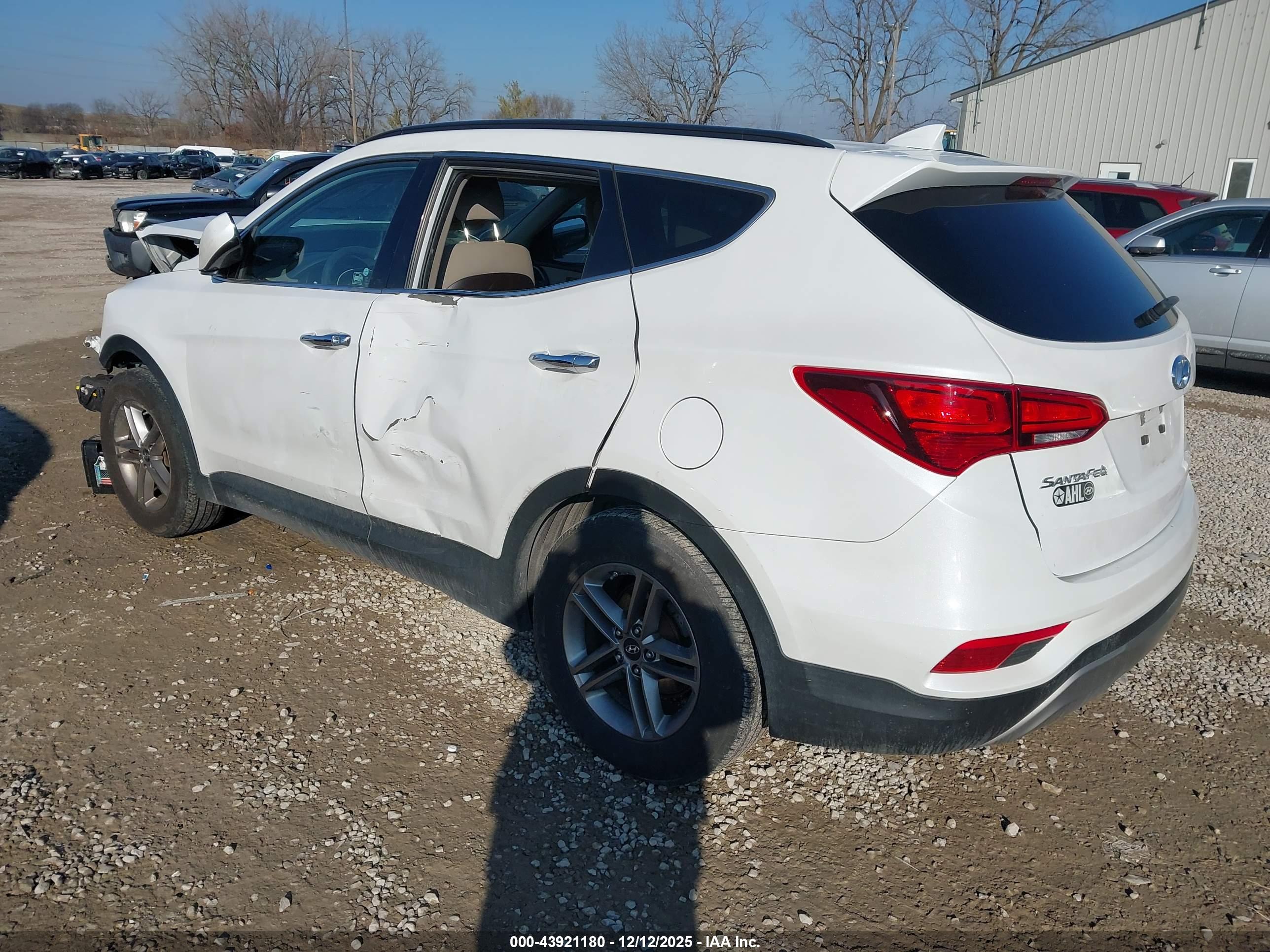 HYUNDAI SANTA image 3