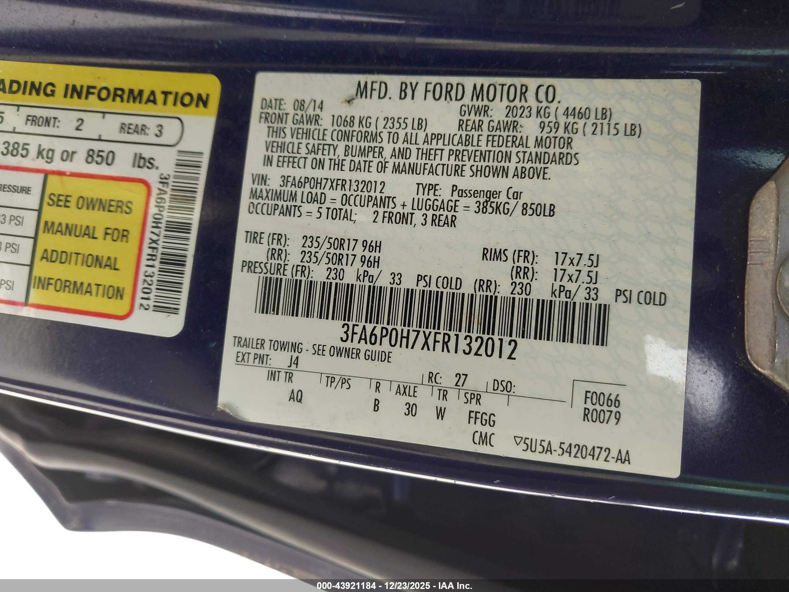 FORD FUSION image 9
