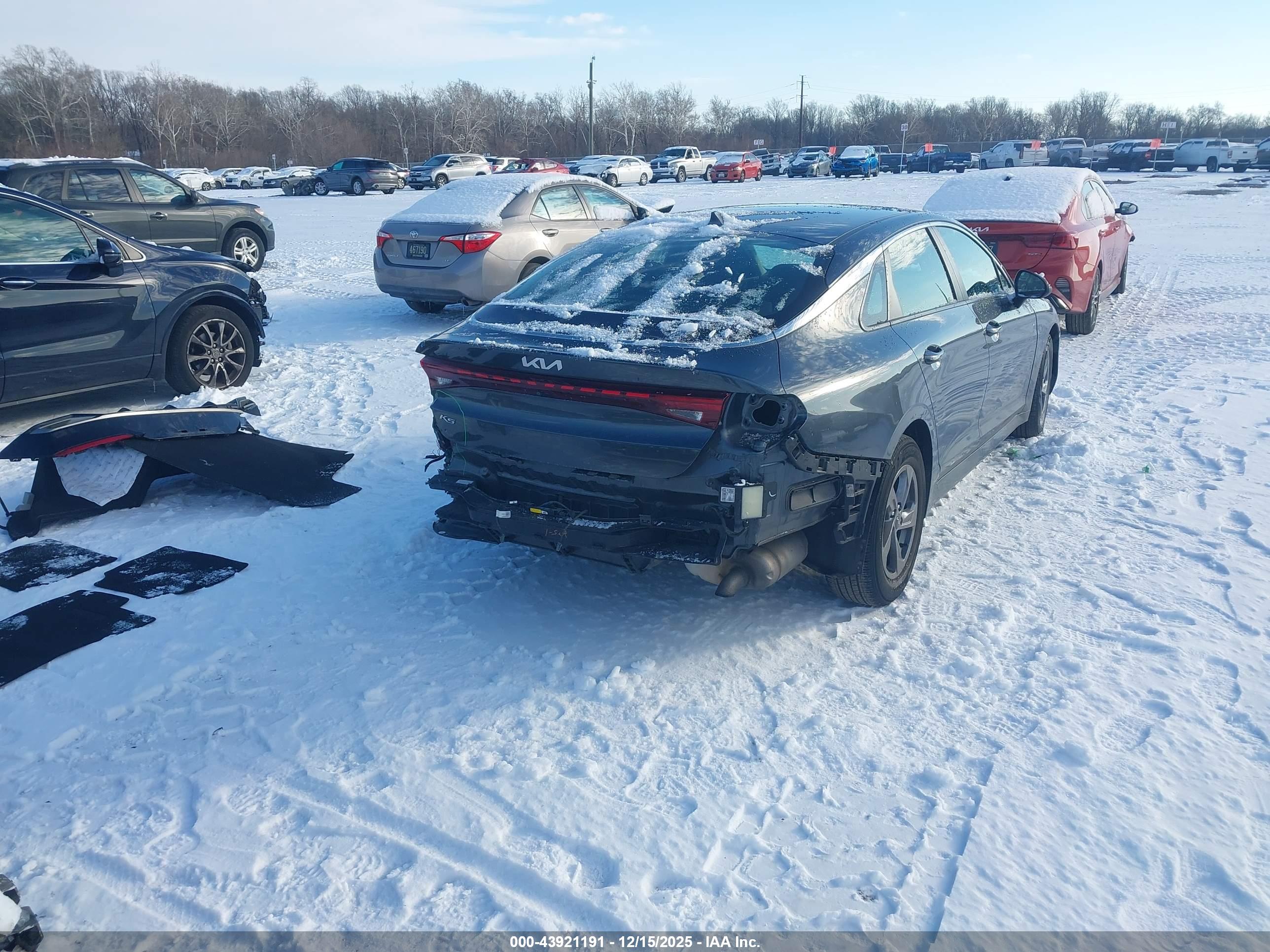 KIA K5 image 4