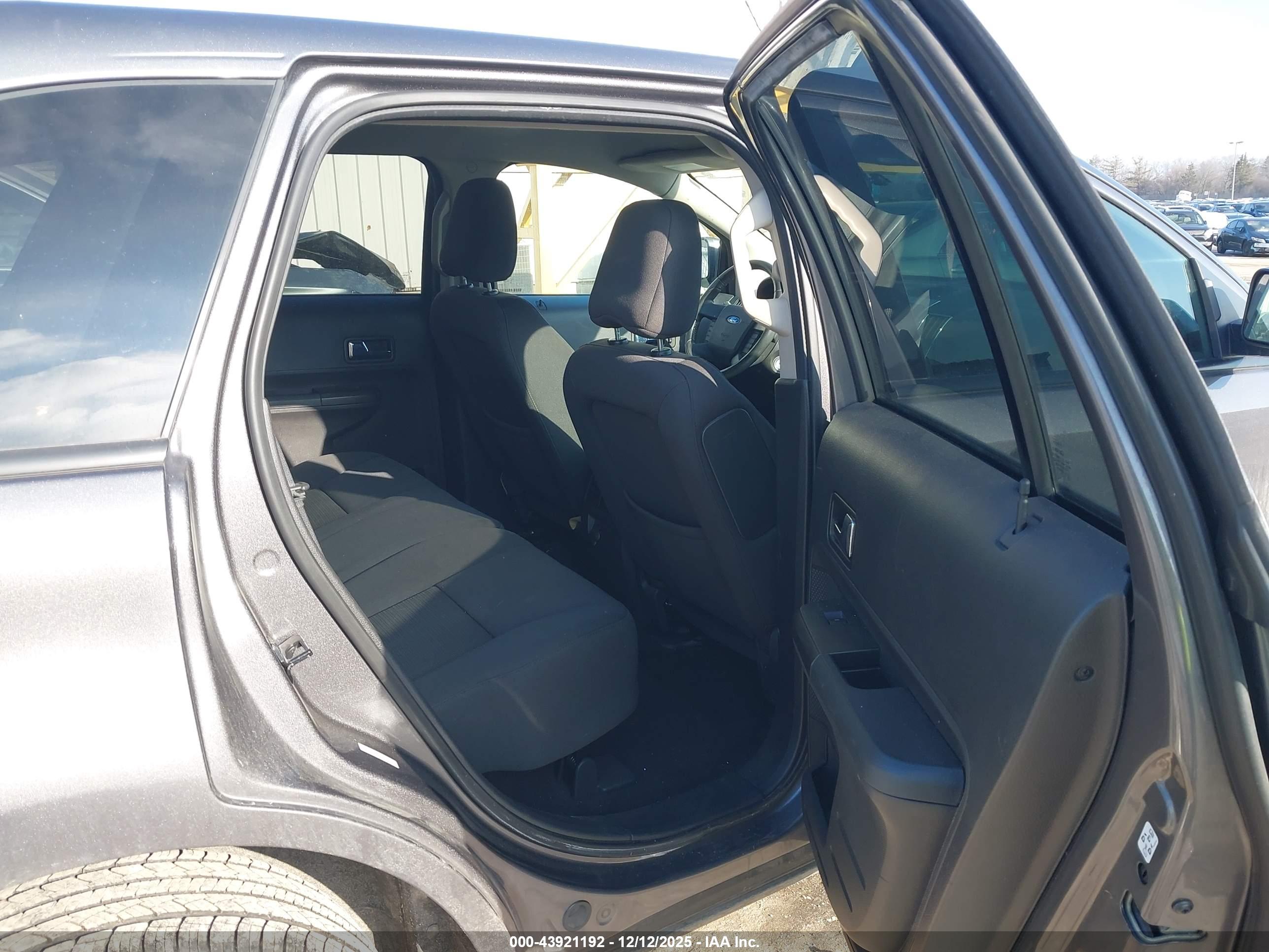FORD EDGE image 8