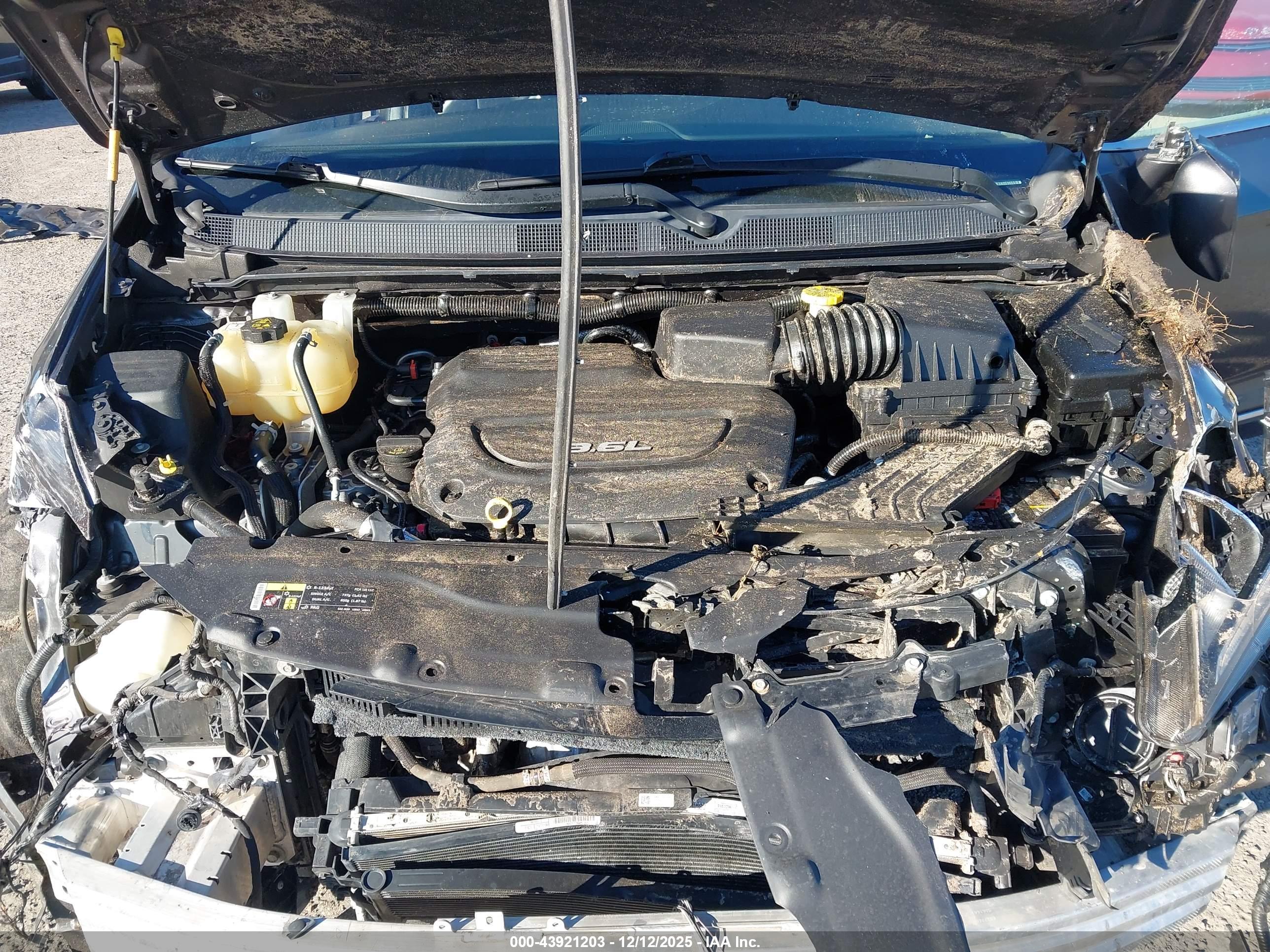 CHRYSLER PACIFICA image 10