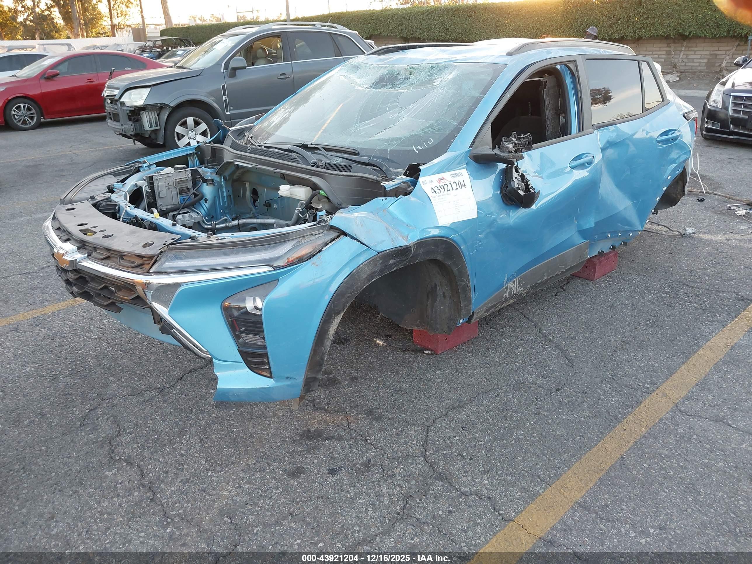 CHEVROLET TRAX image 2