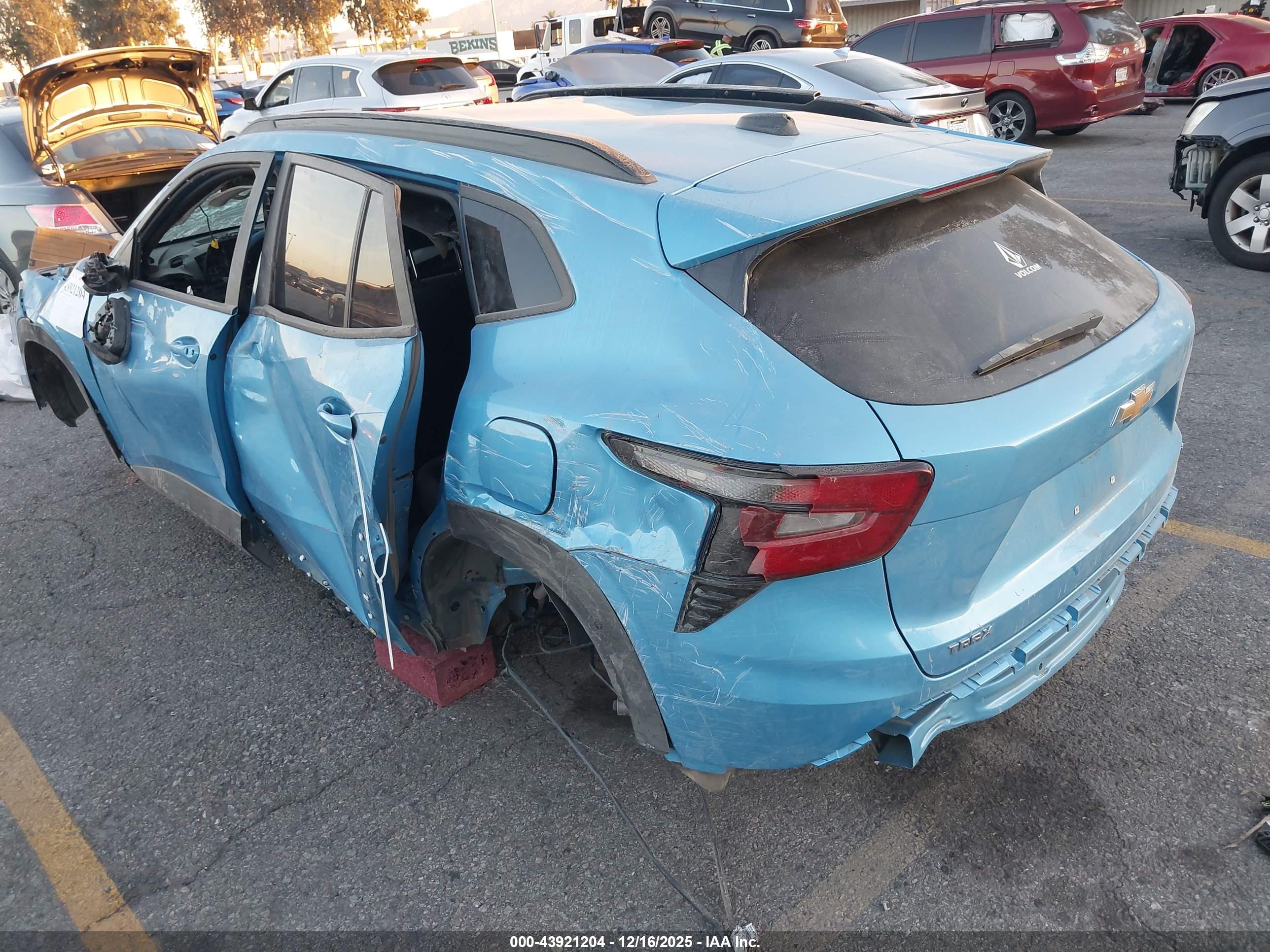 CHEVROLET TRAX image 3